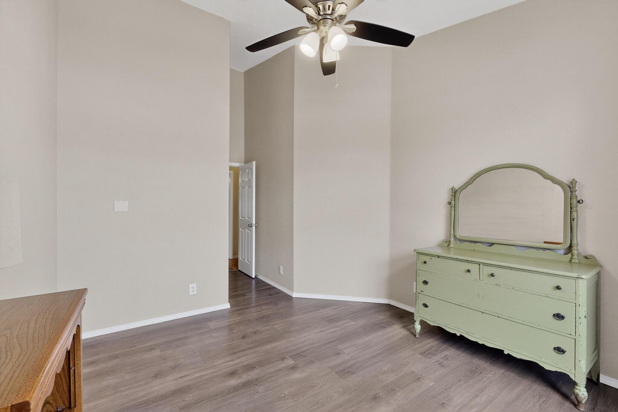 6705 MESA SOLANA Place NW