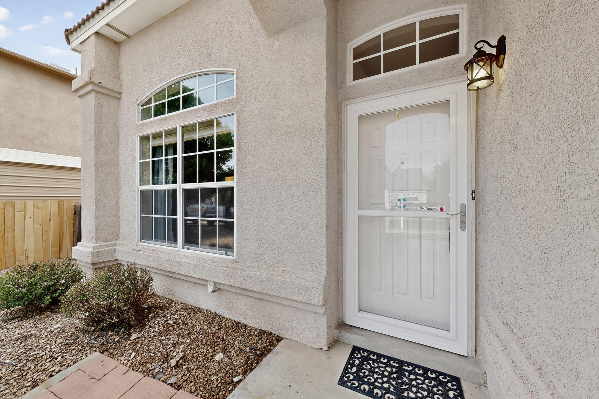 6705 MESA SOLANA Place NW