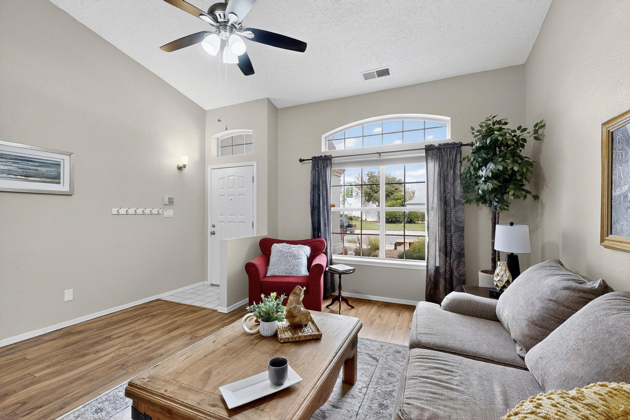 6705 MESA SOLANA Place NW