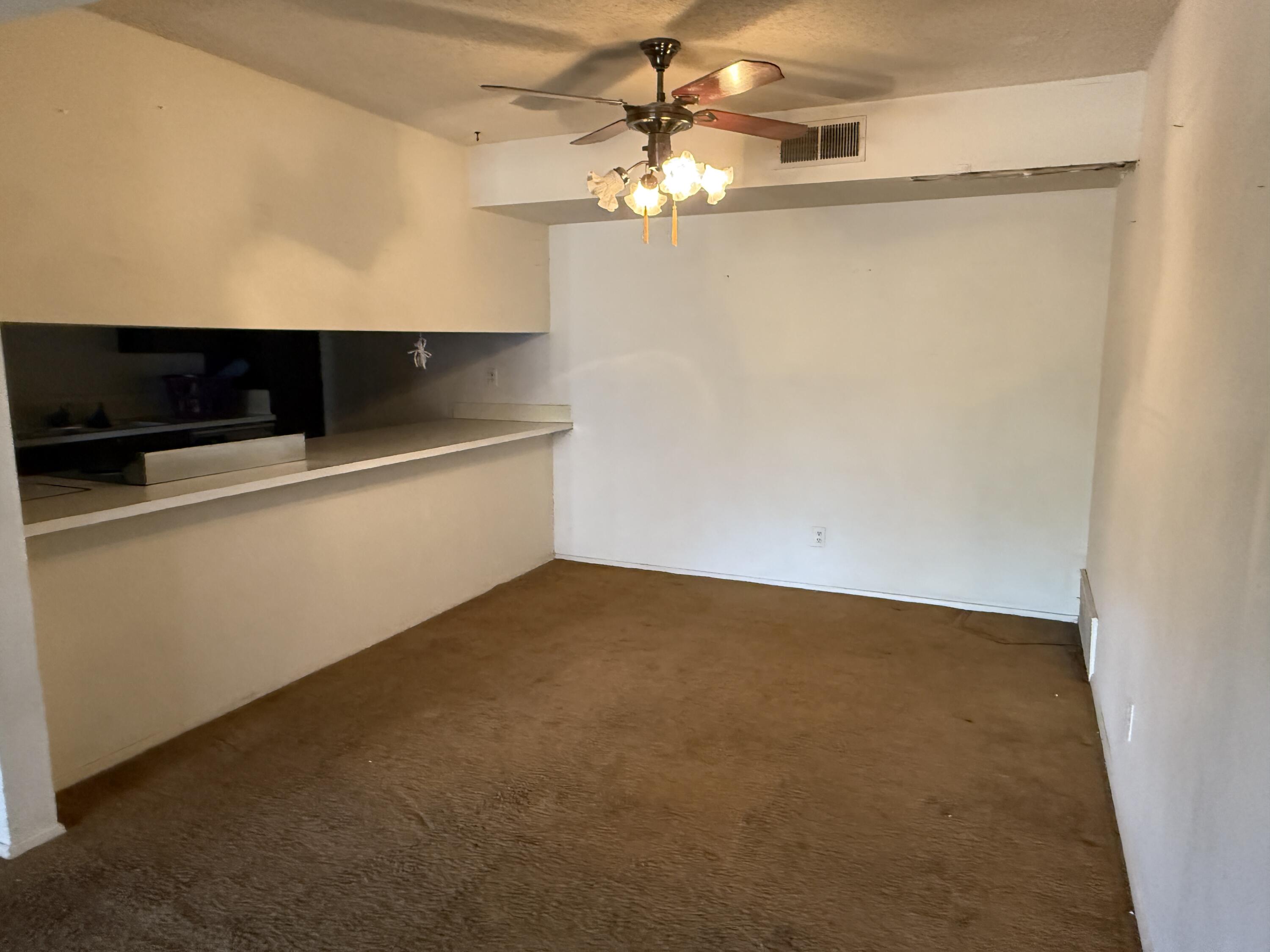 3831 MONTGOMERY Boulevard NE 424