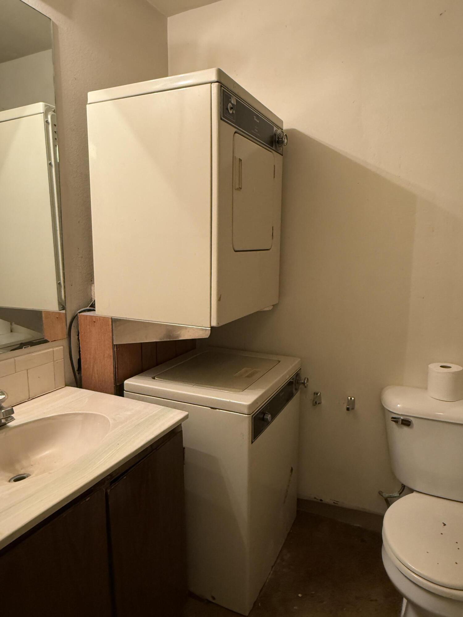 3831 MONTGOMERY Boulevard NE 424