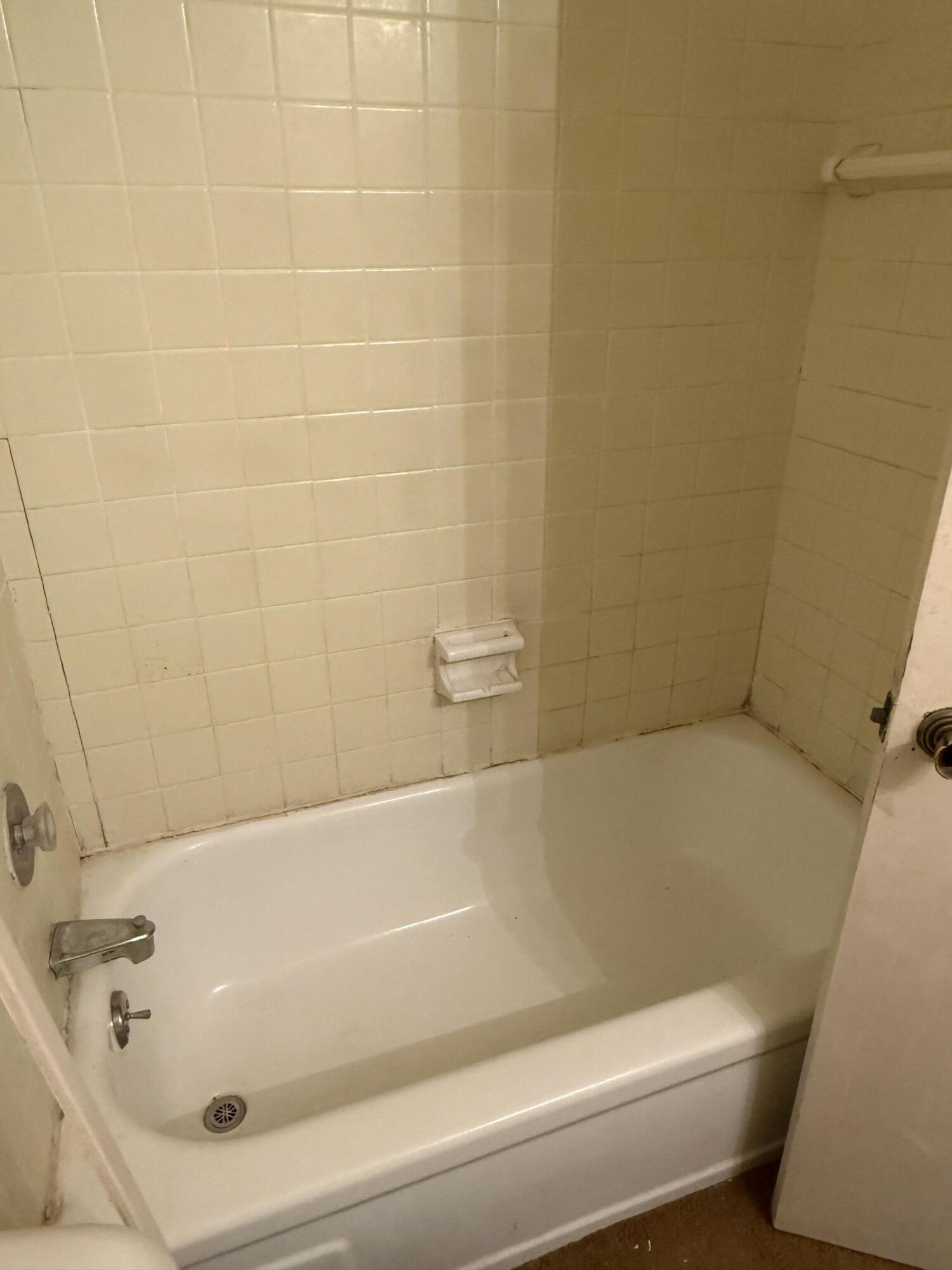 3831 MONTGOMERY Boulevard NE 424