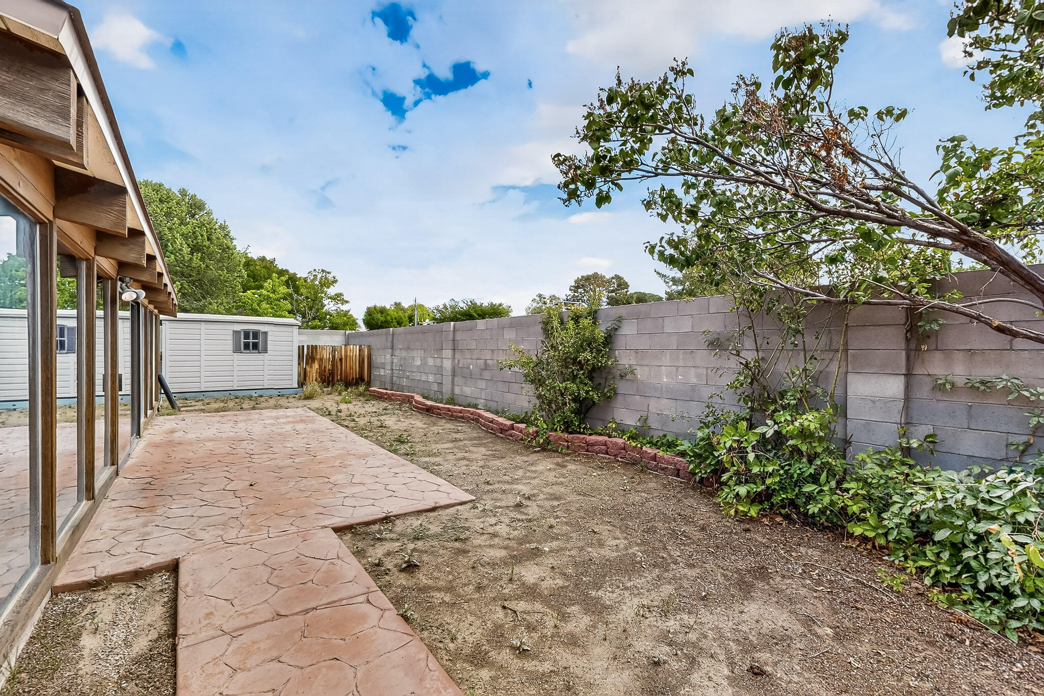 6116 DUNGAN Street NE