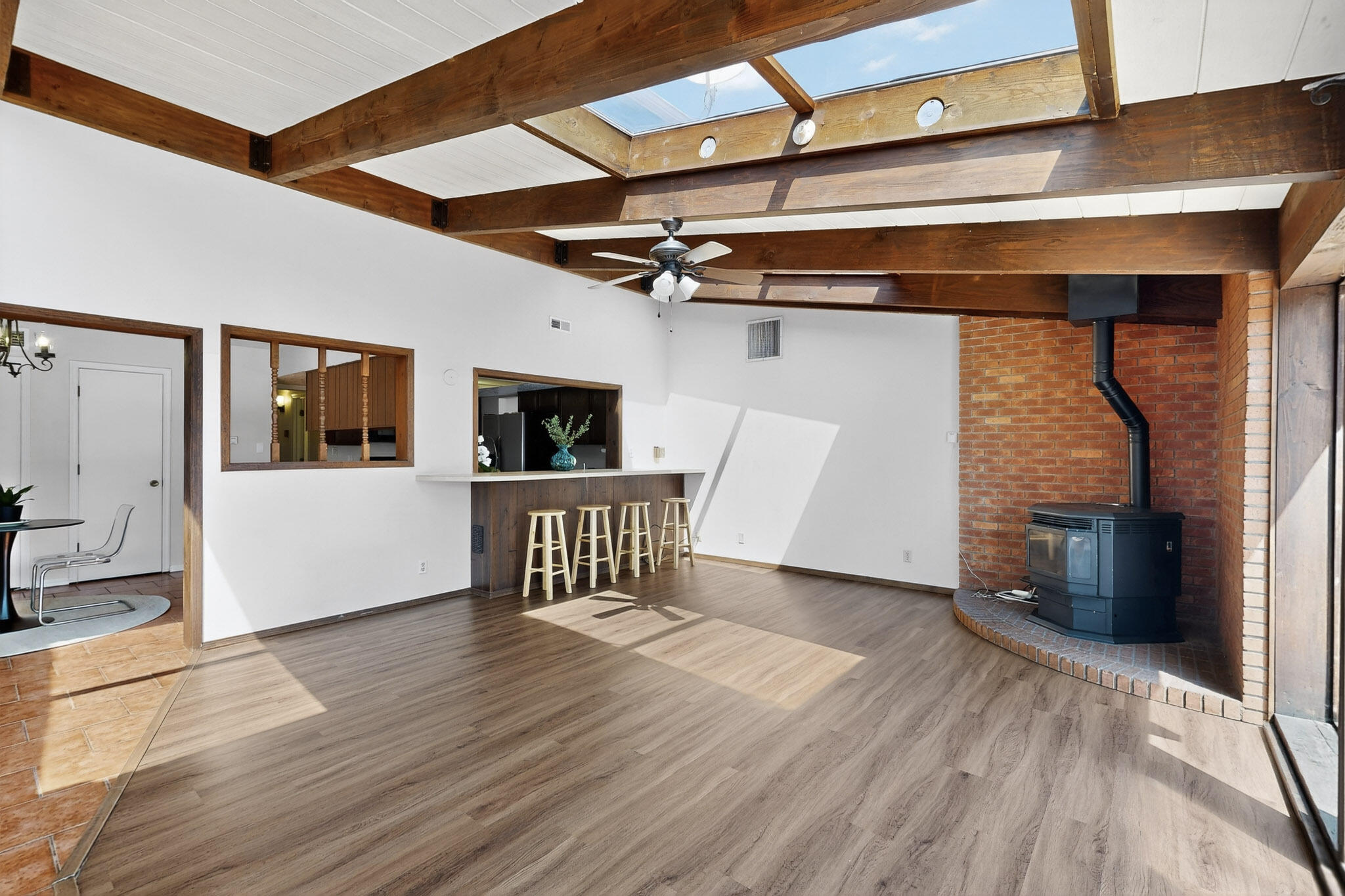 6116 DUNGAN Street NE