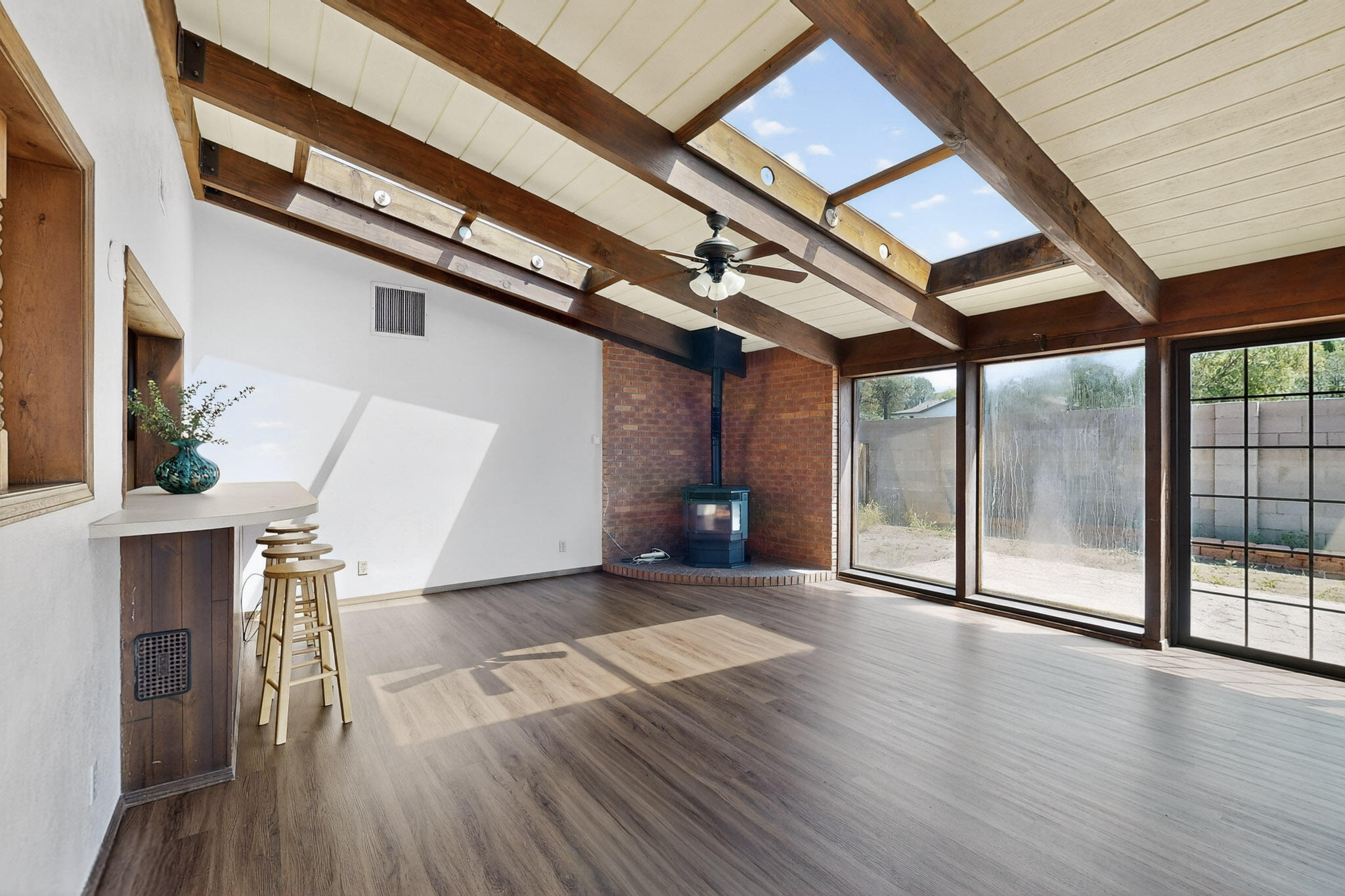 6116 DUNGAN Street NE