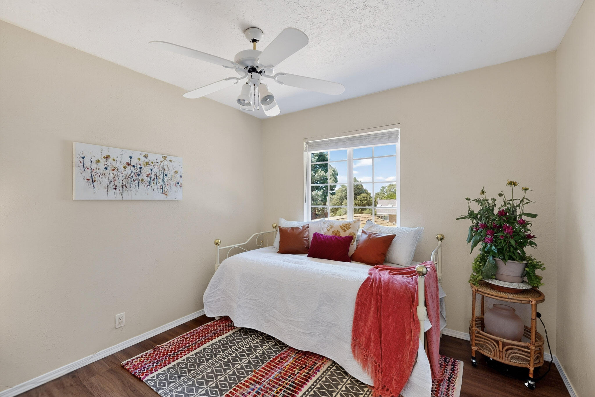 6116 DUNGAN Street NE