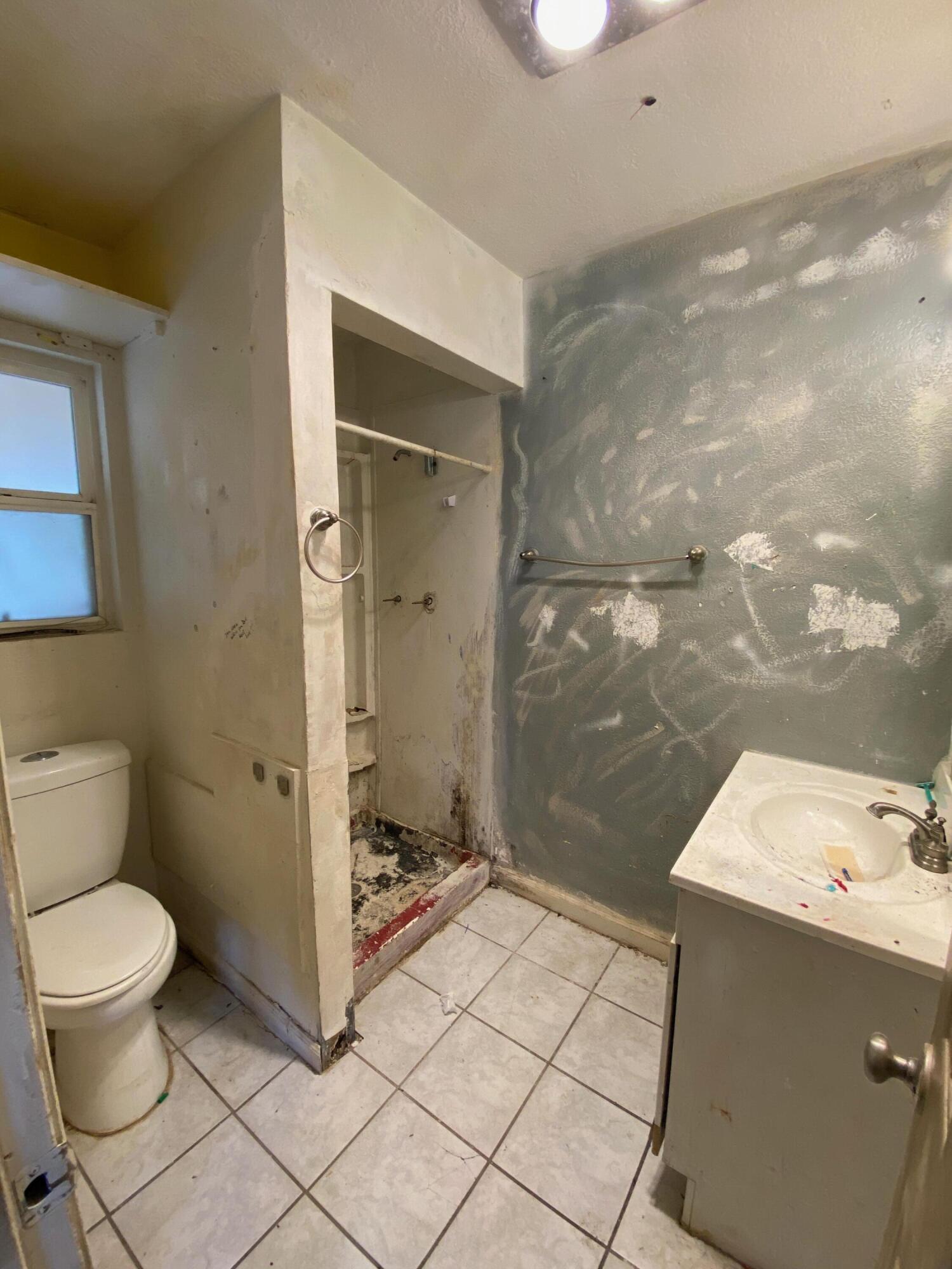 10429 SAN JACINTO Avenue NE