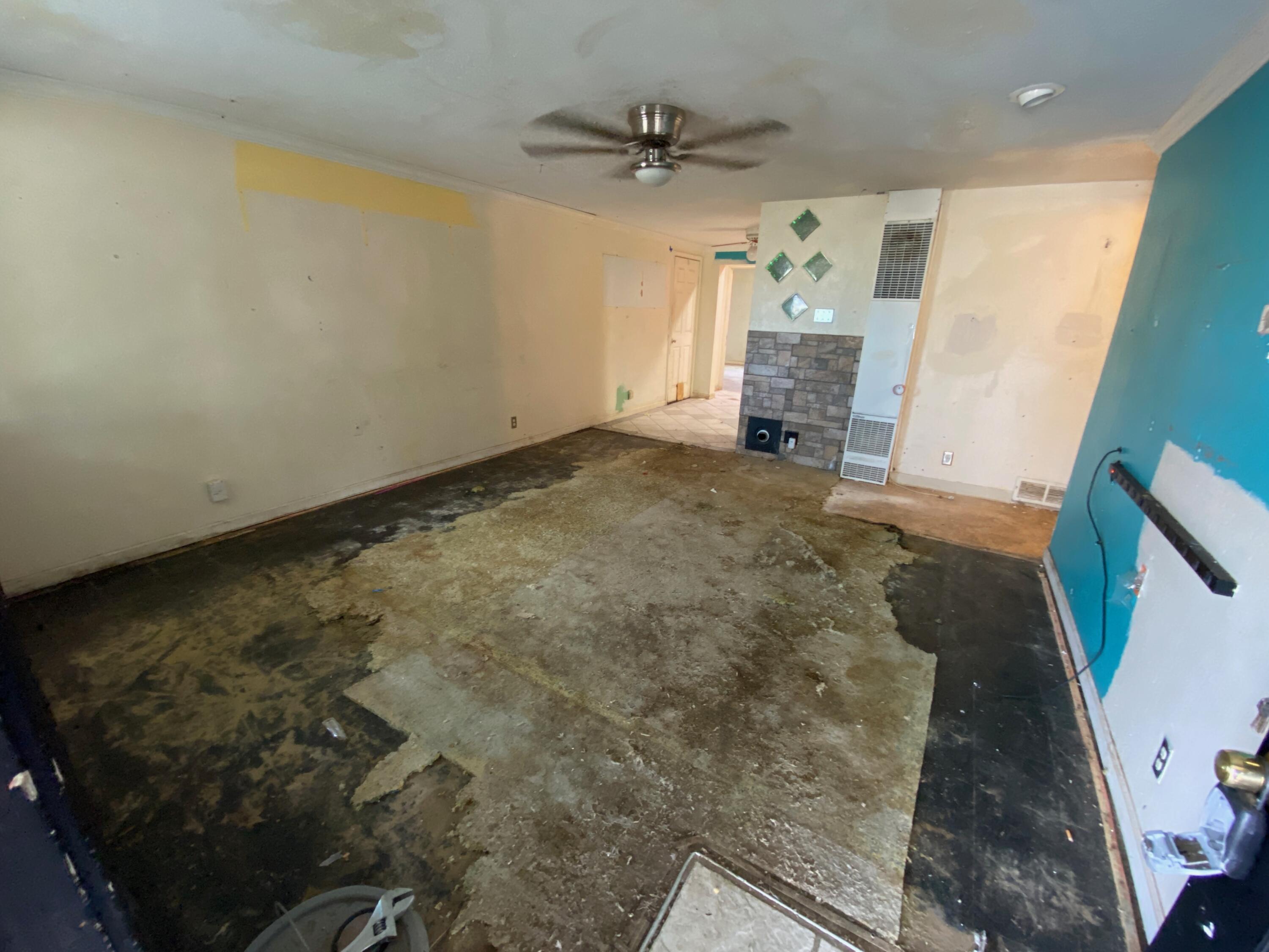 10429 SAN JACINTO Avenue NE