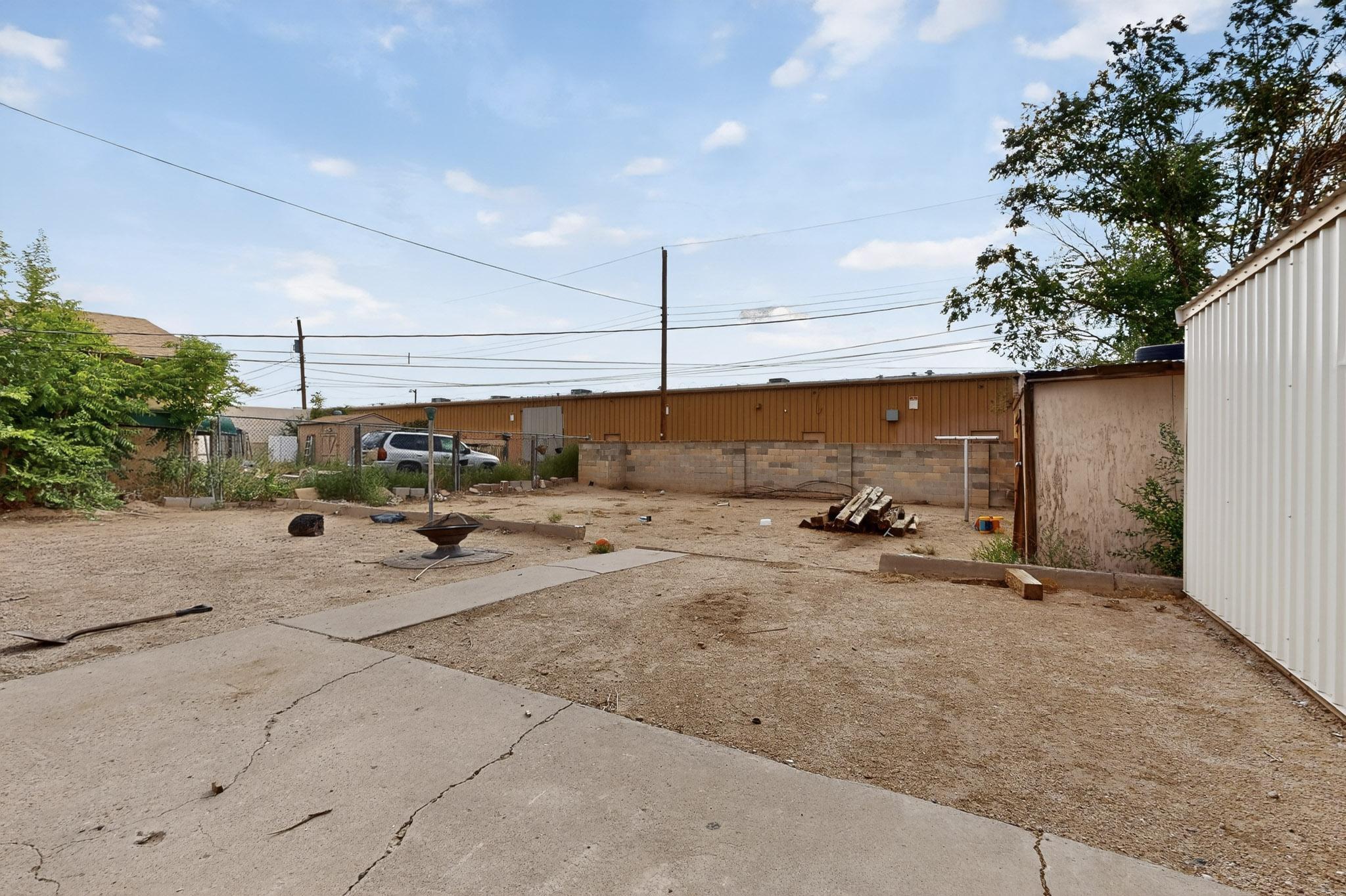 2833 HERMOSA Drive NE