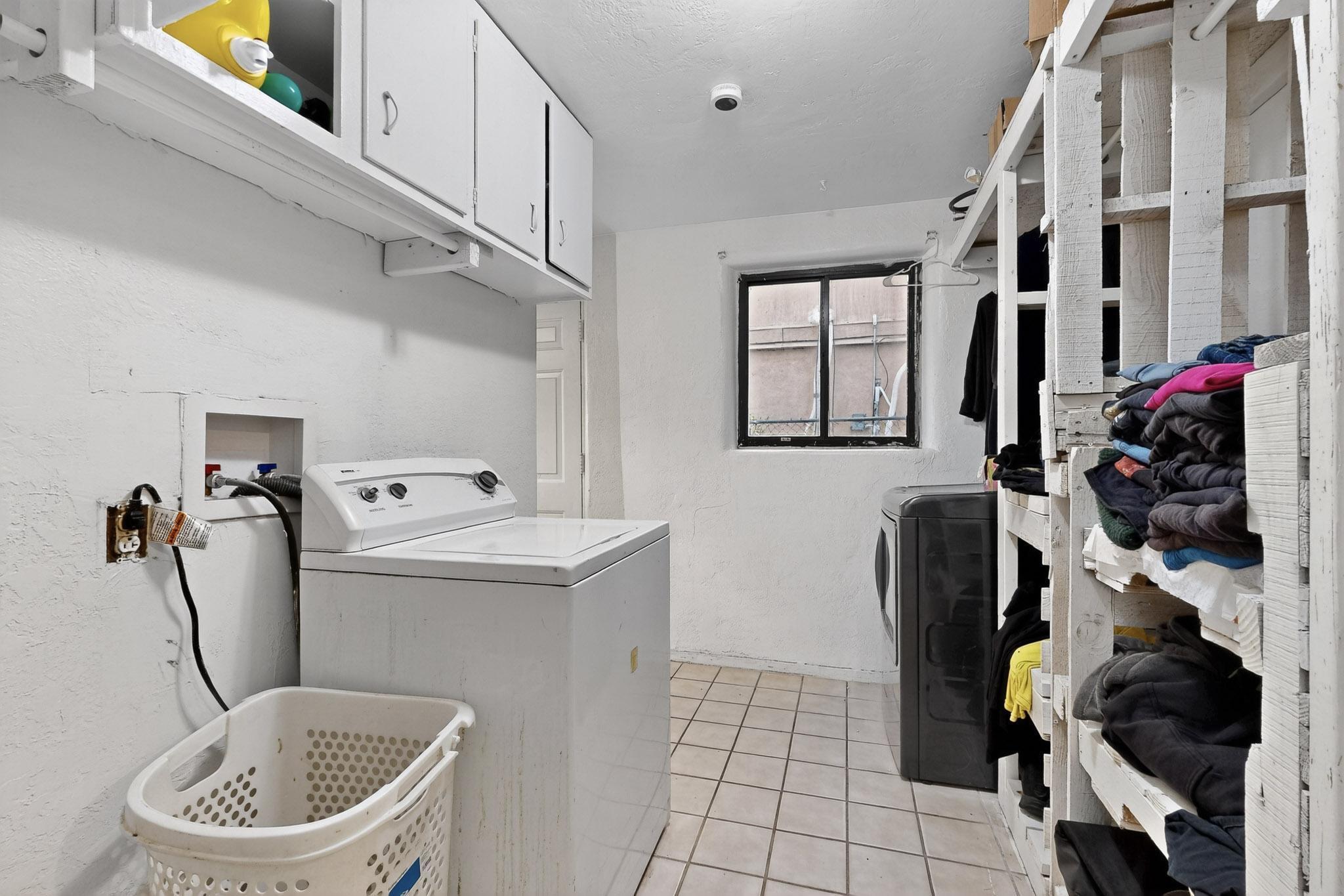 2833 HERMOSA Drive NE