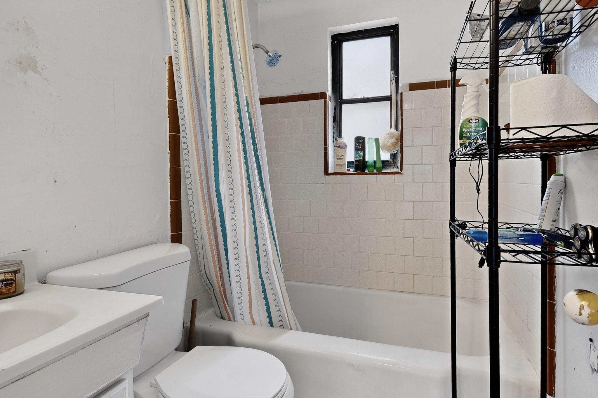 2833 HERMOSA Drive NE