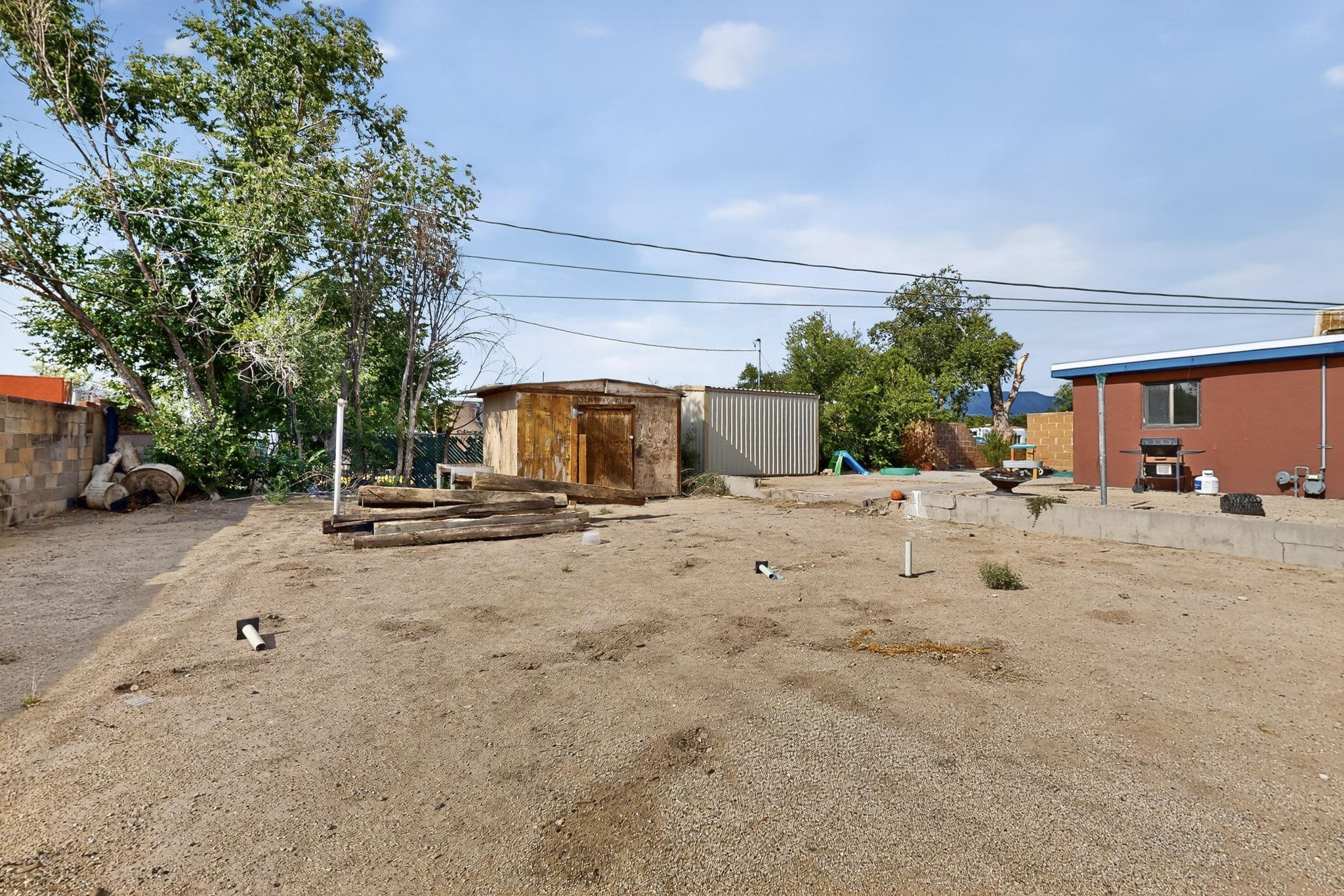 2833 HERMOSA Drive NE