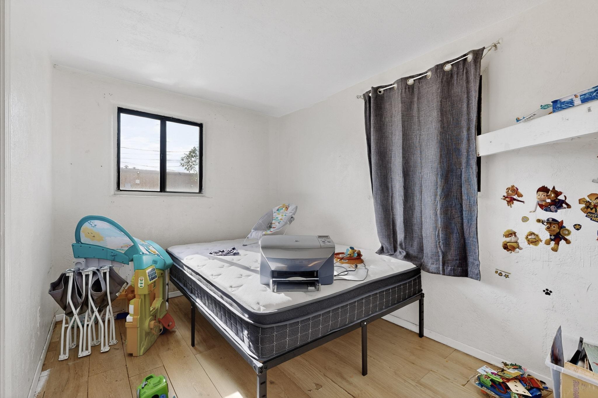 2833 HERMOSA Drive NE