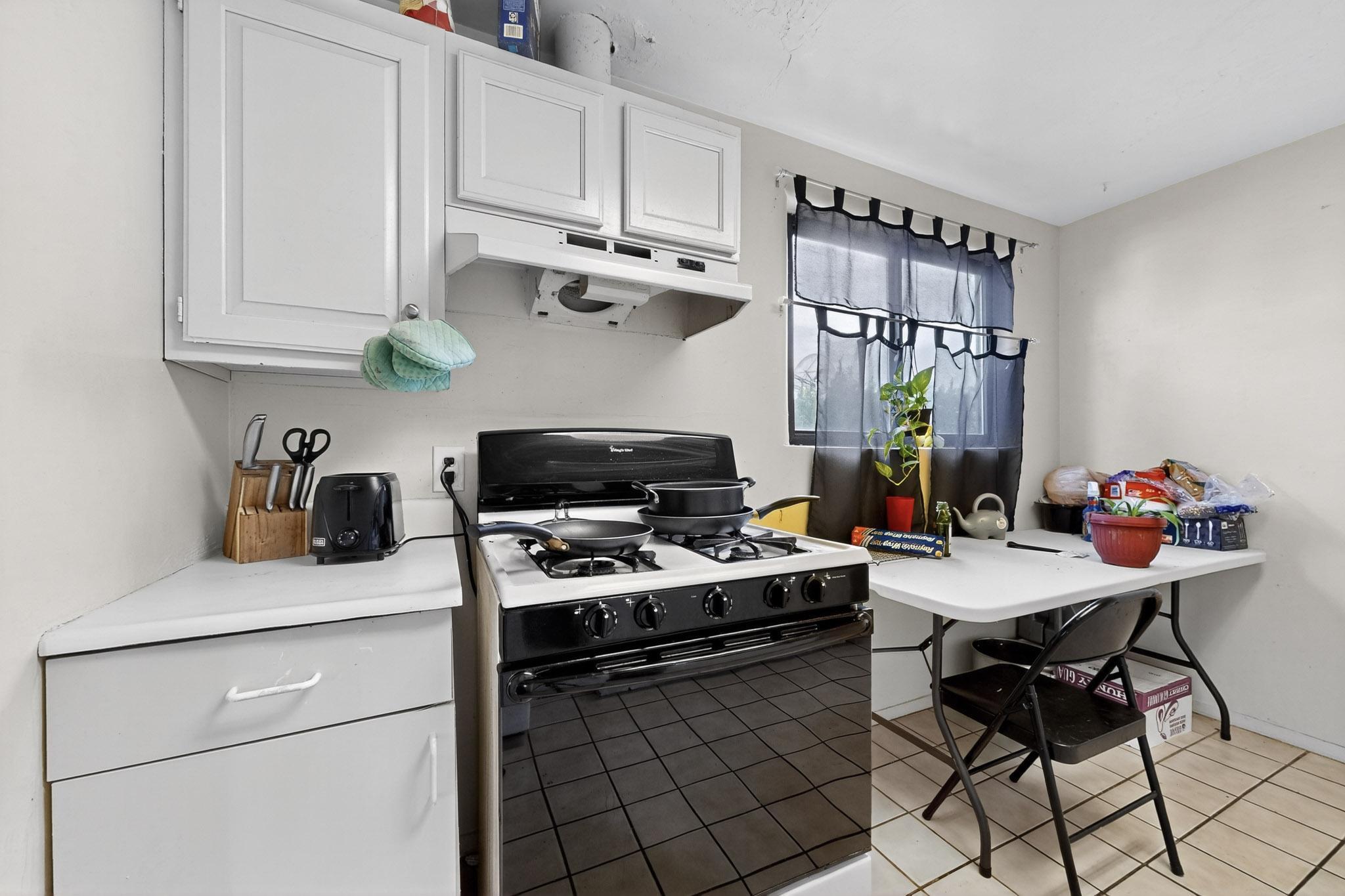 2833 HERMOSA Drive NE