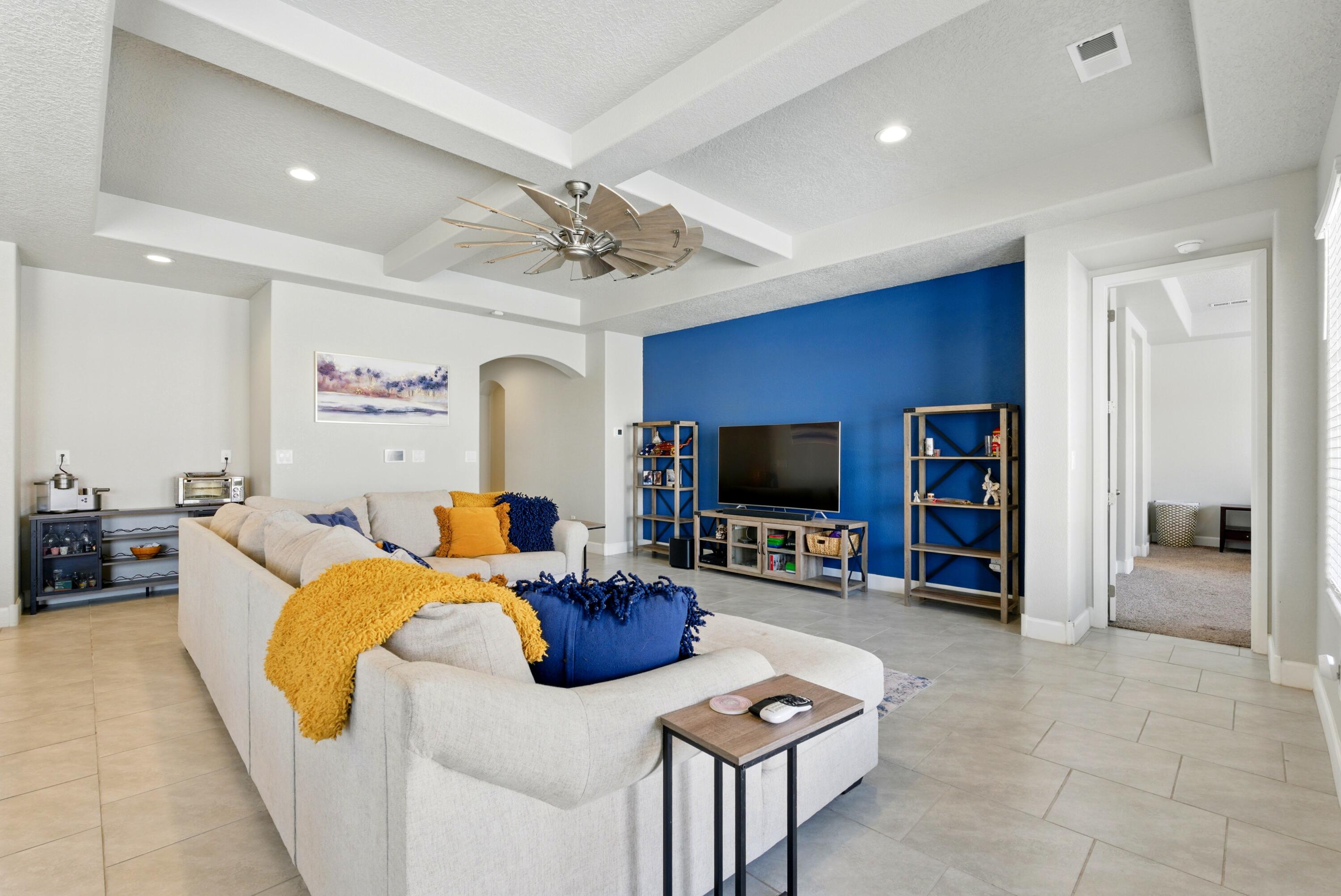 4529 SKYLINE Loop NE