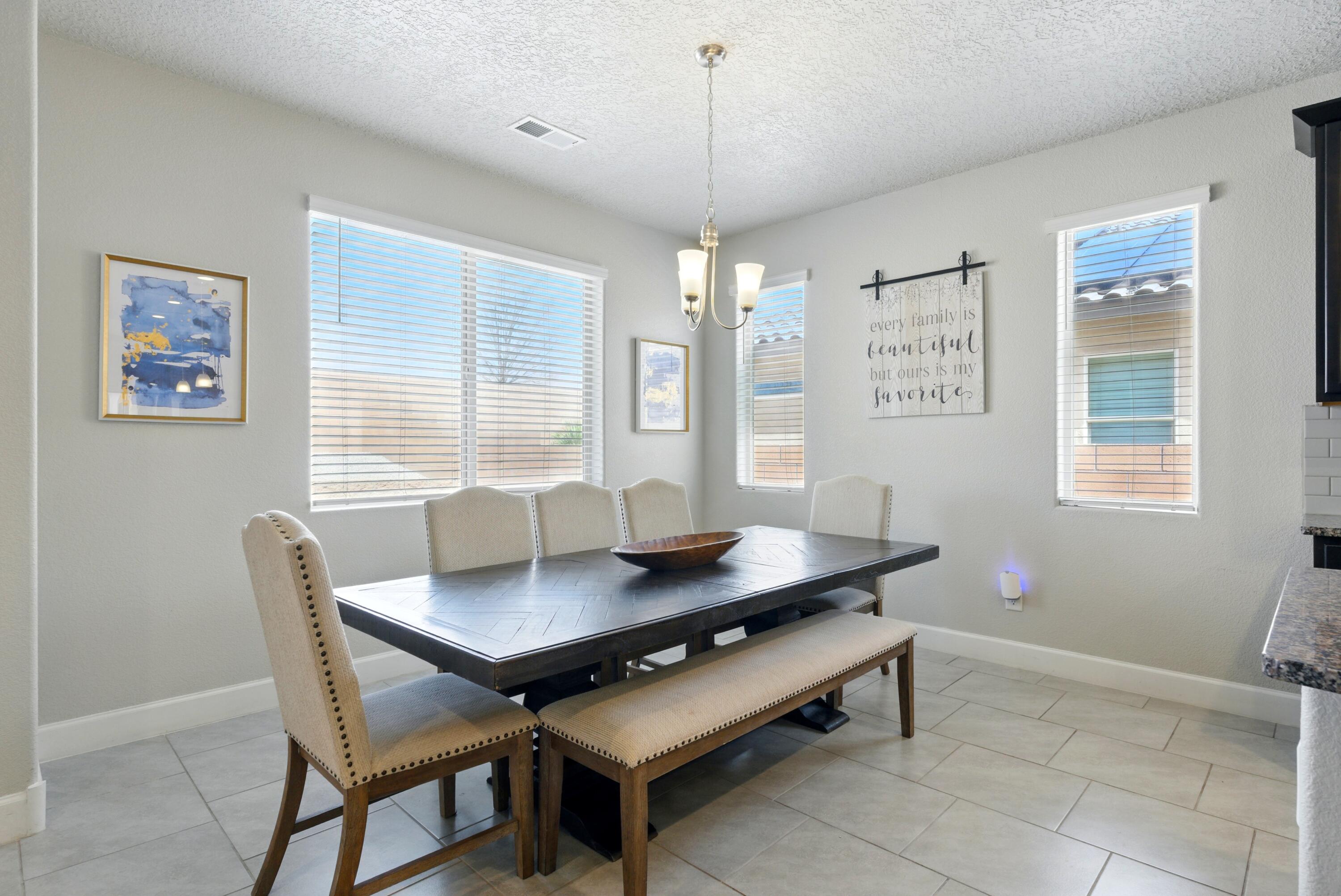 4529 SKYLINE Loop NE