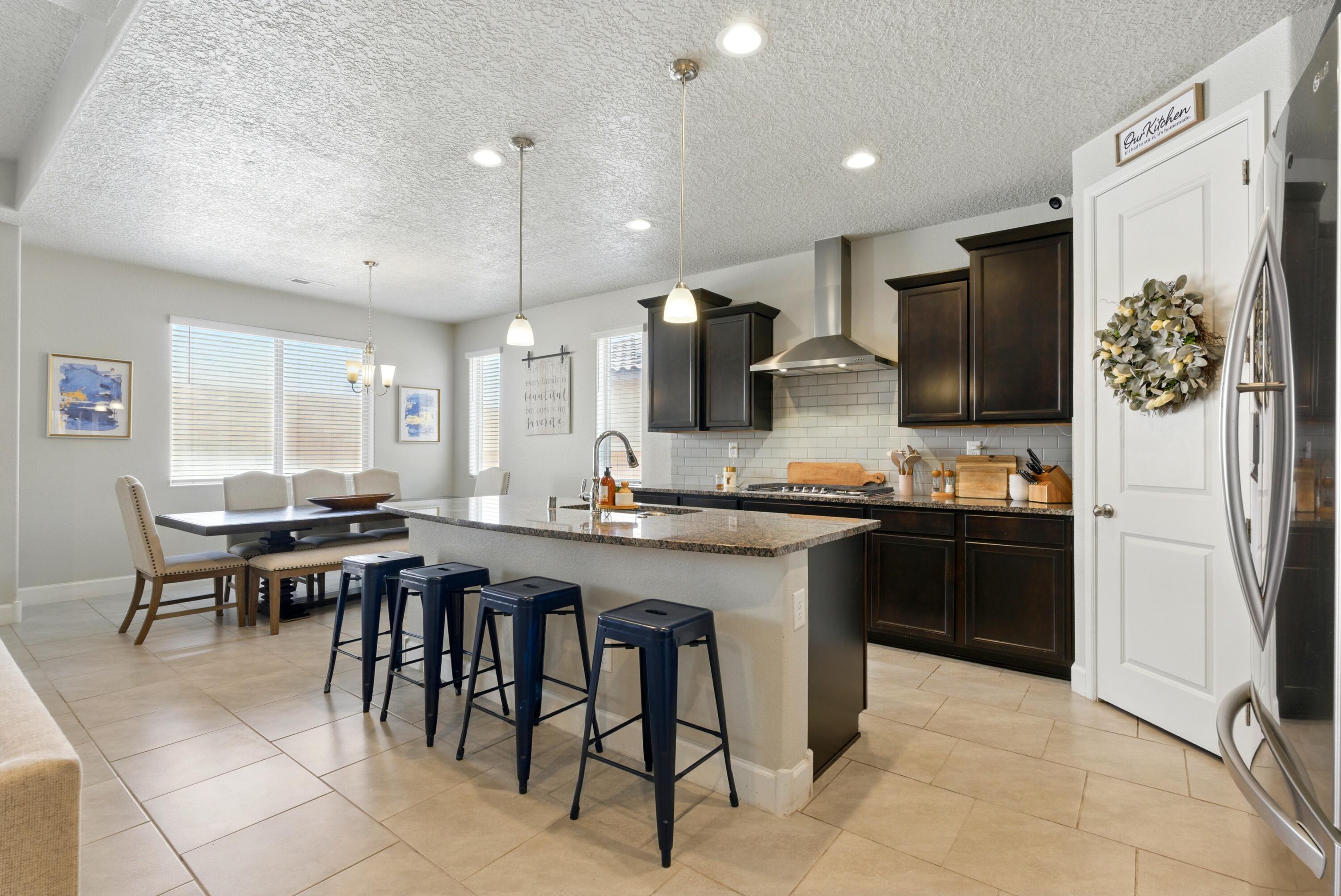 4529 SKYLINE Loop NE