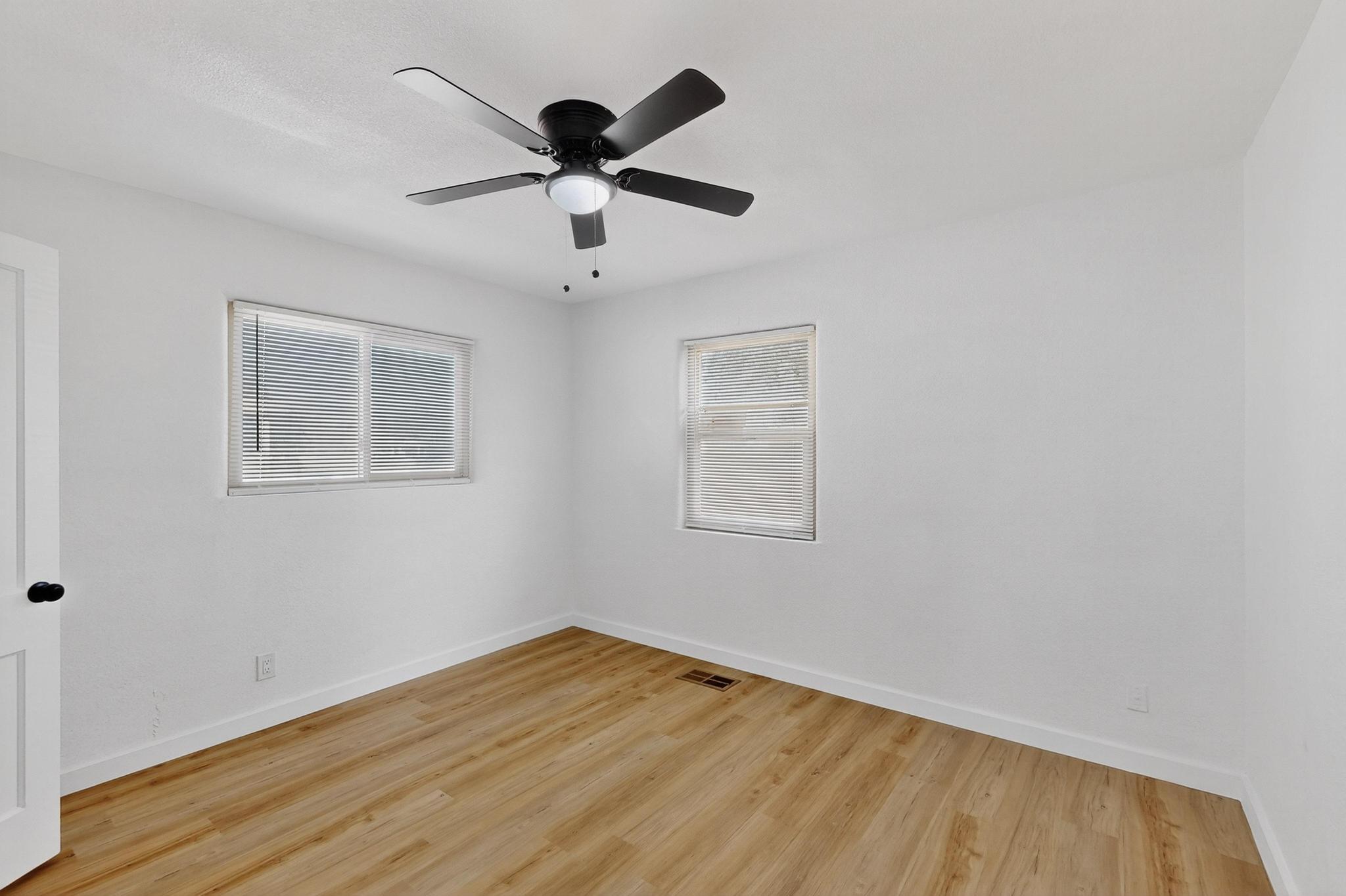 5420 ALICE Avenue NE