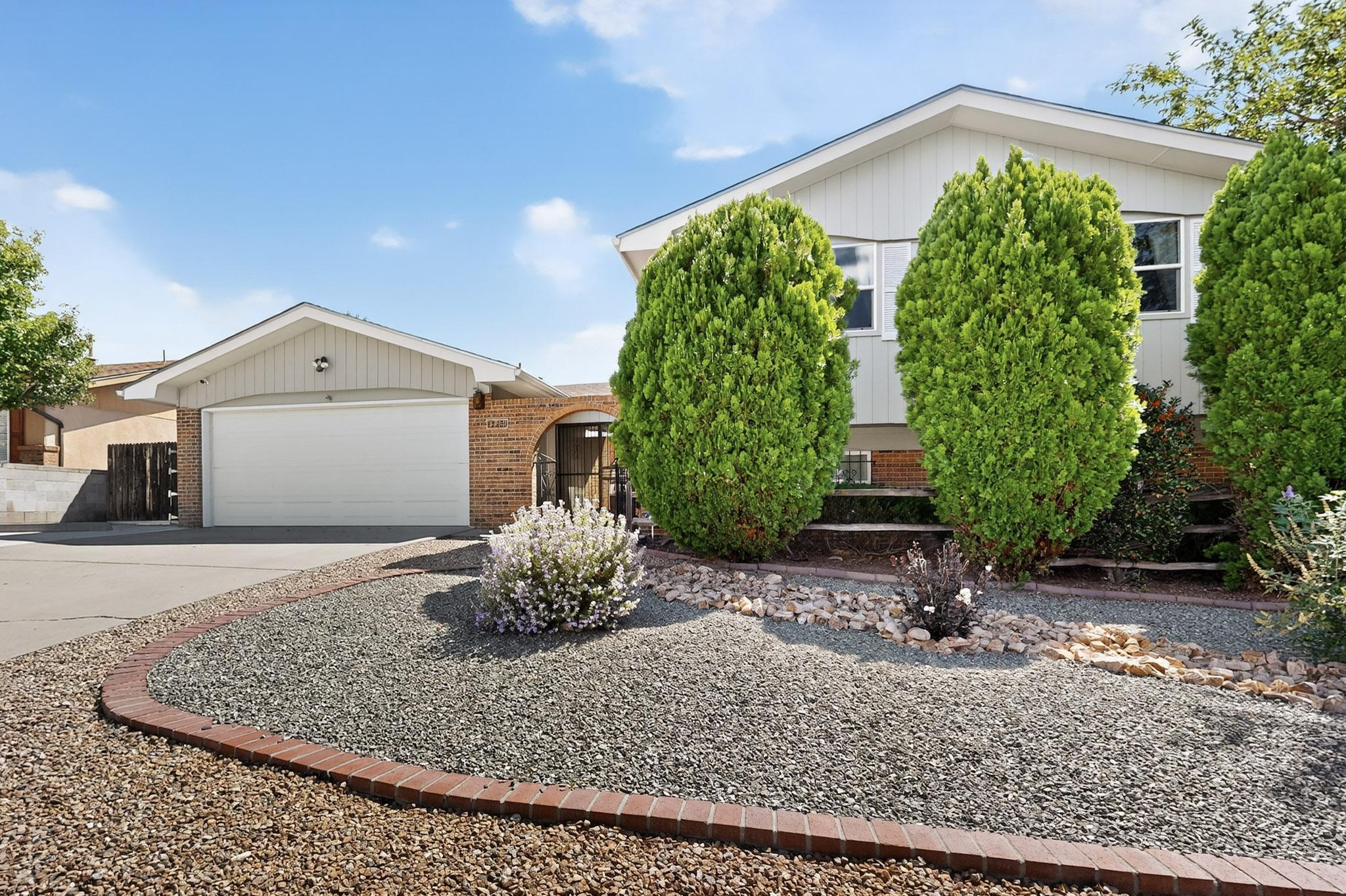 12420 Apache Place NE