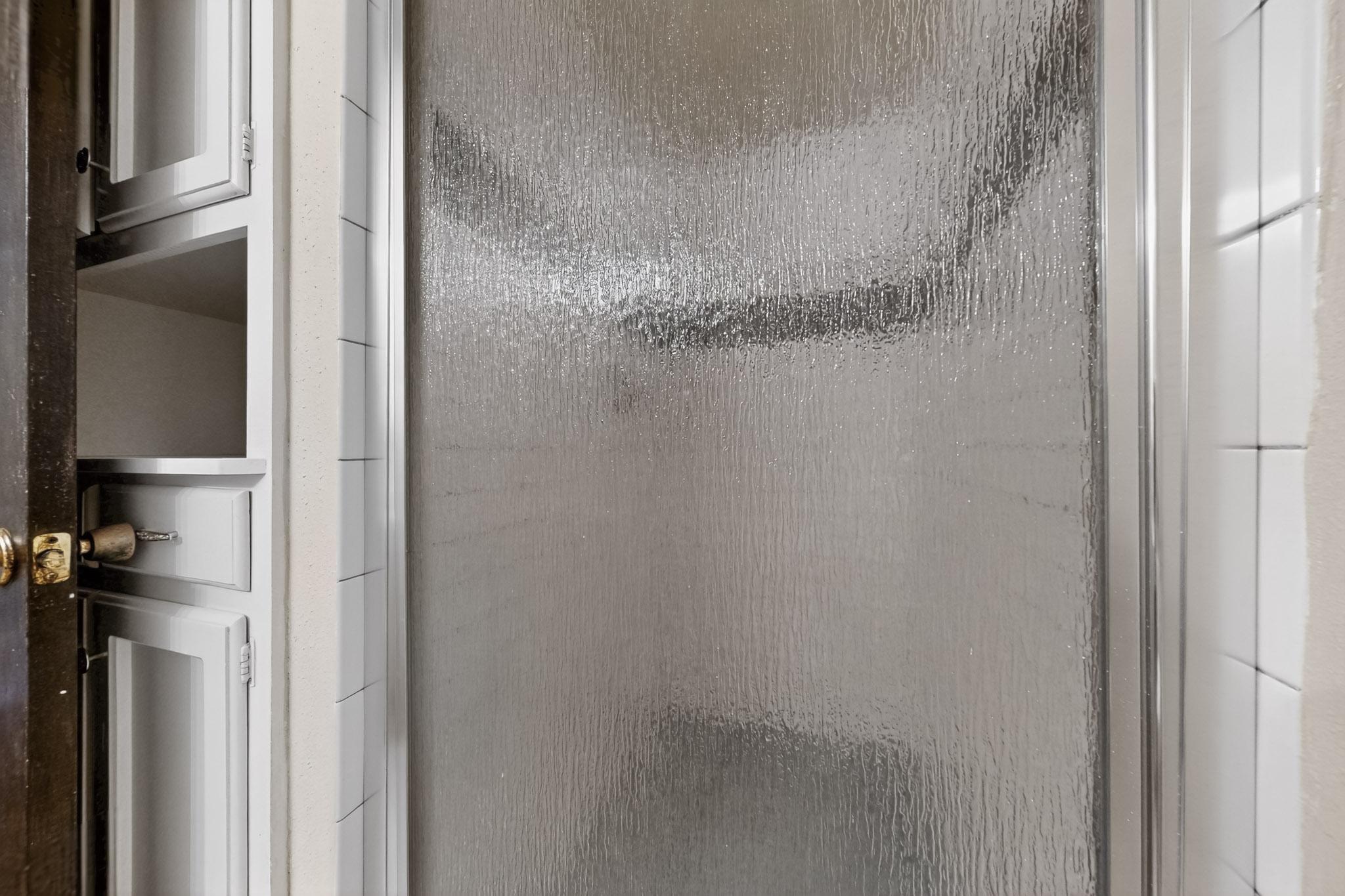 12420 Apache Place NE