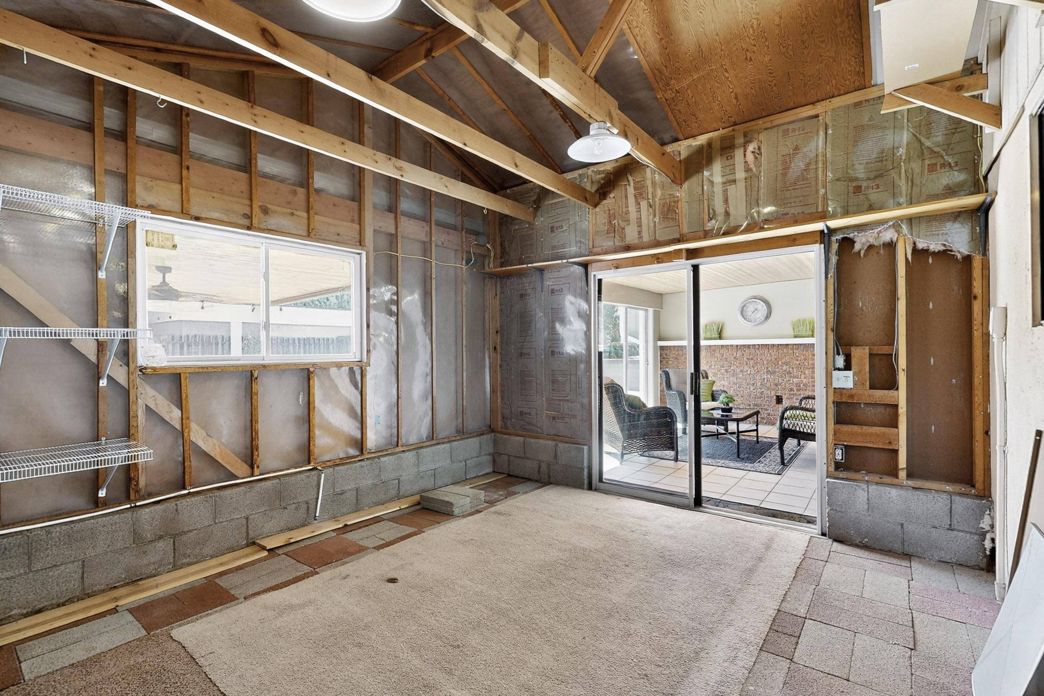 12420 Apache Place NE