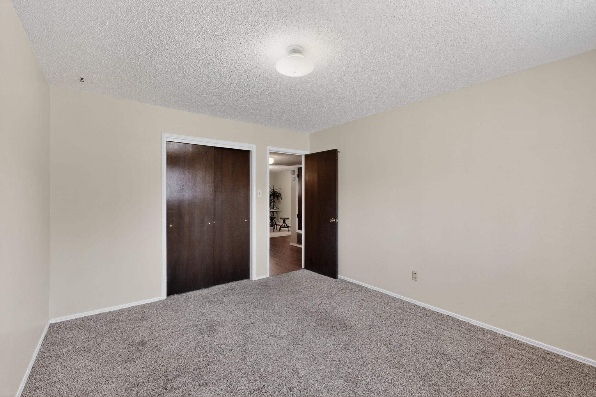 12420 Apache Place NE