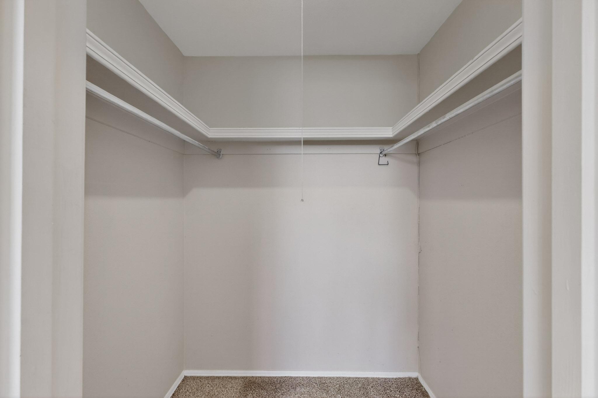 12420 Apache Place NE