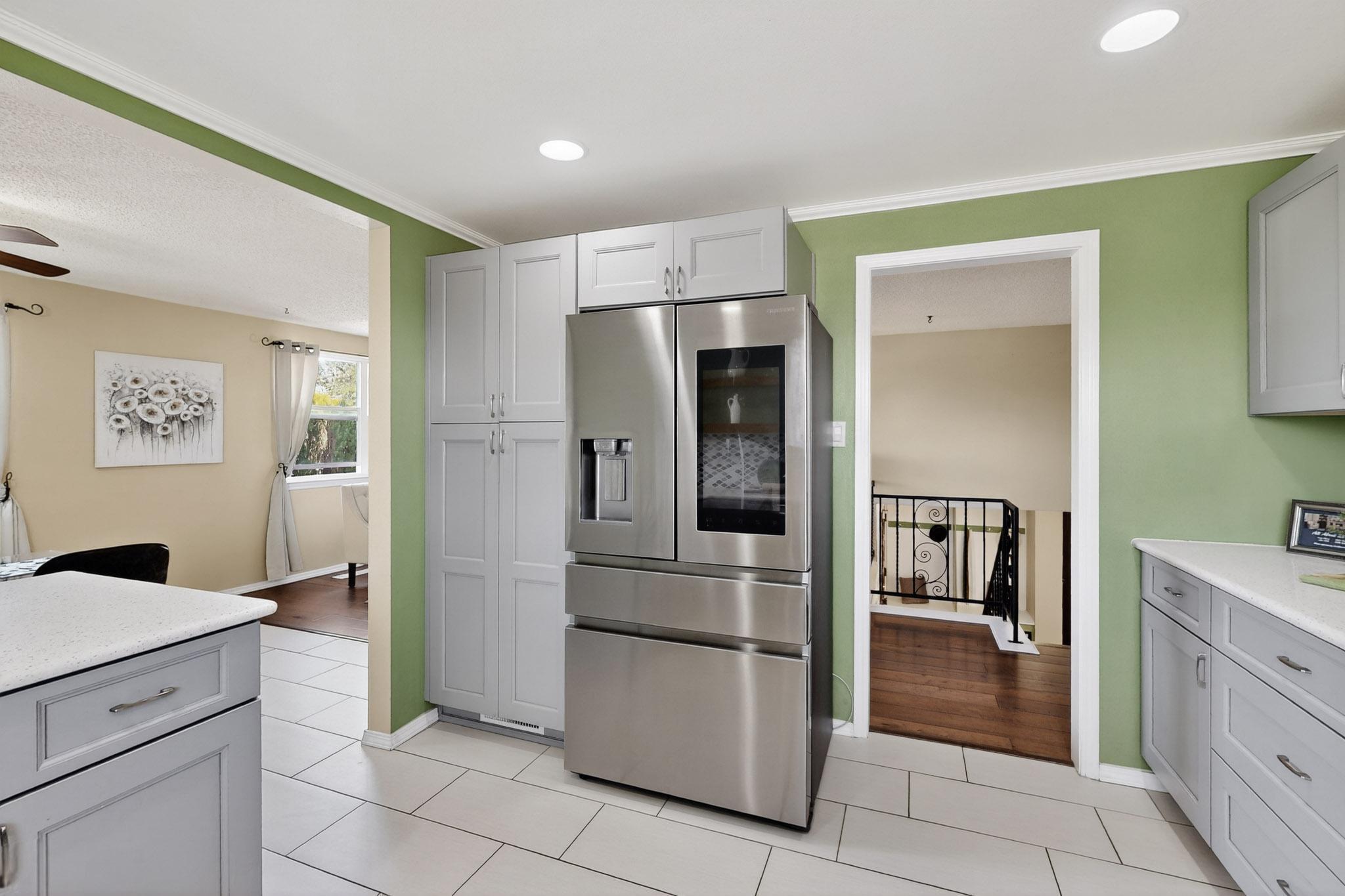 12420 Apache Place NE