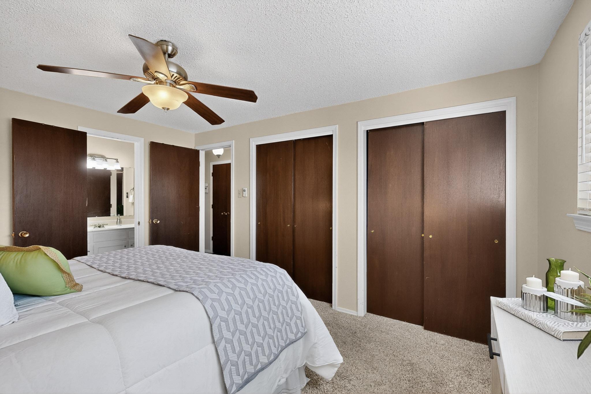 12420 Apache Place NE