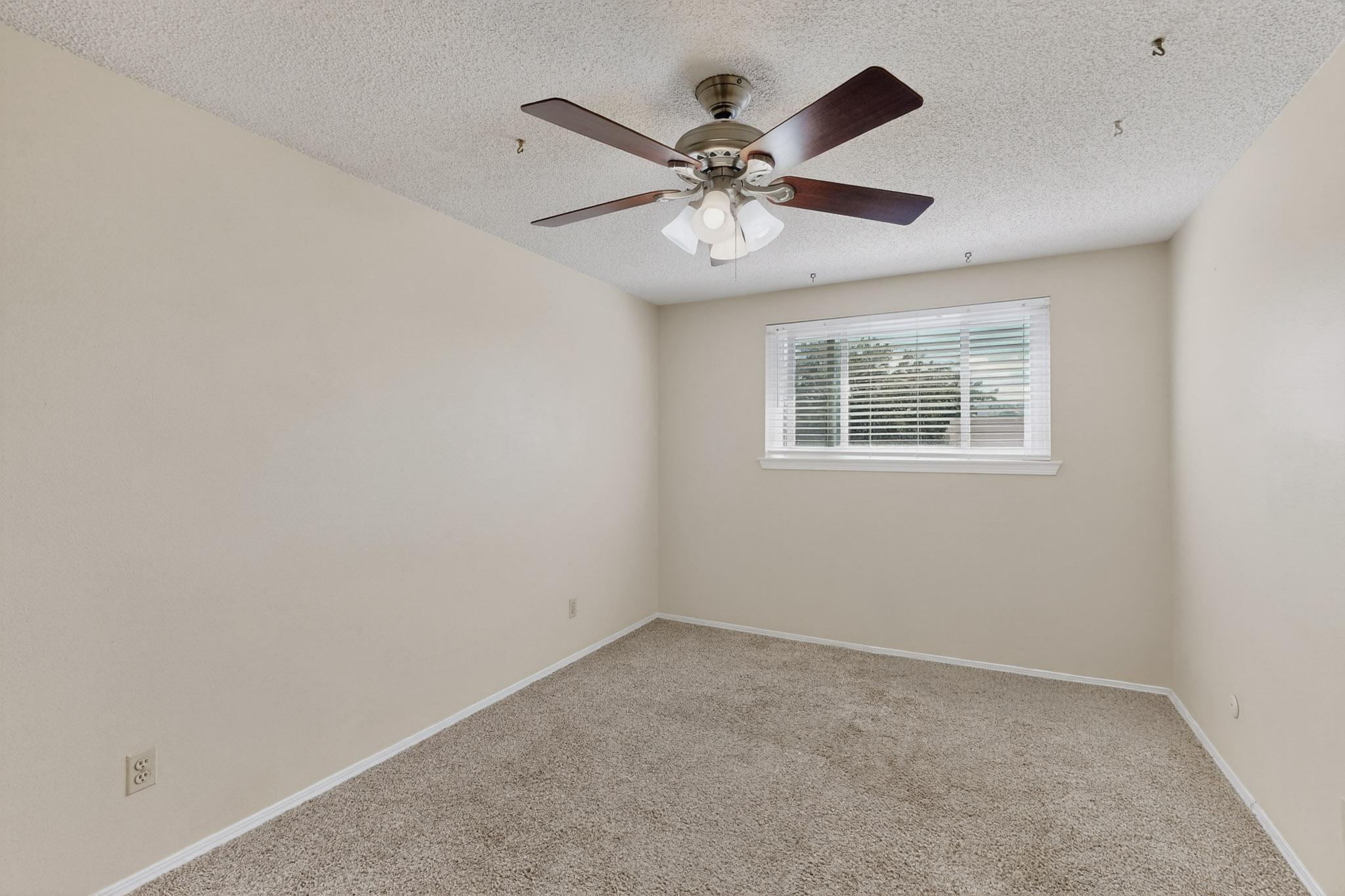 12420 Apache Place NE