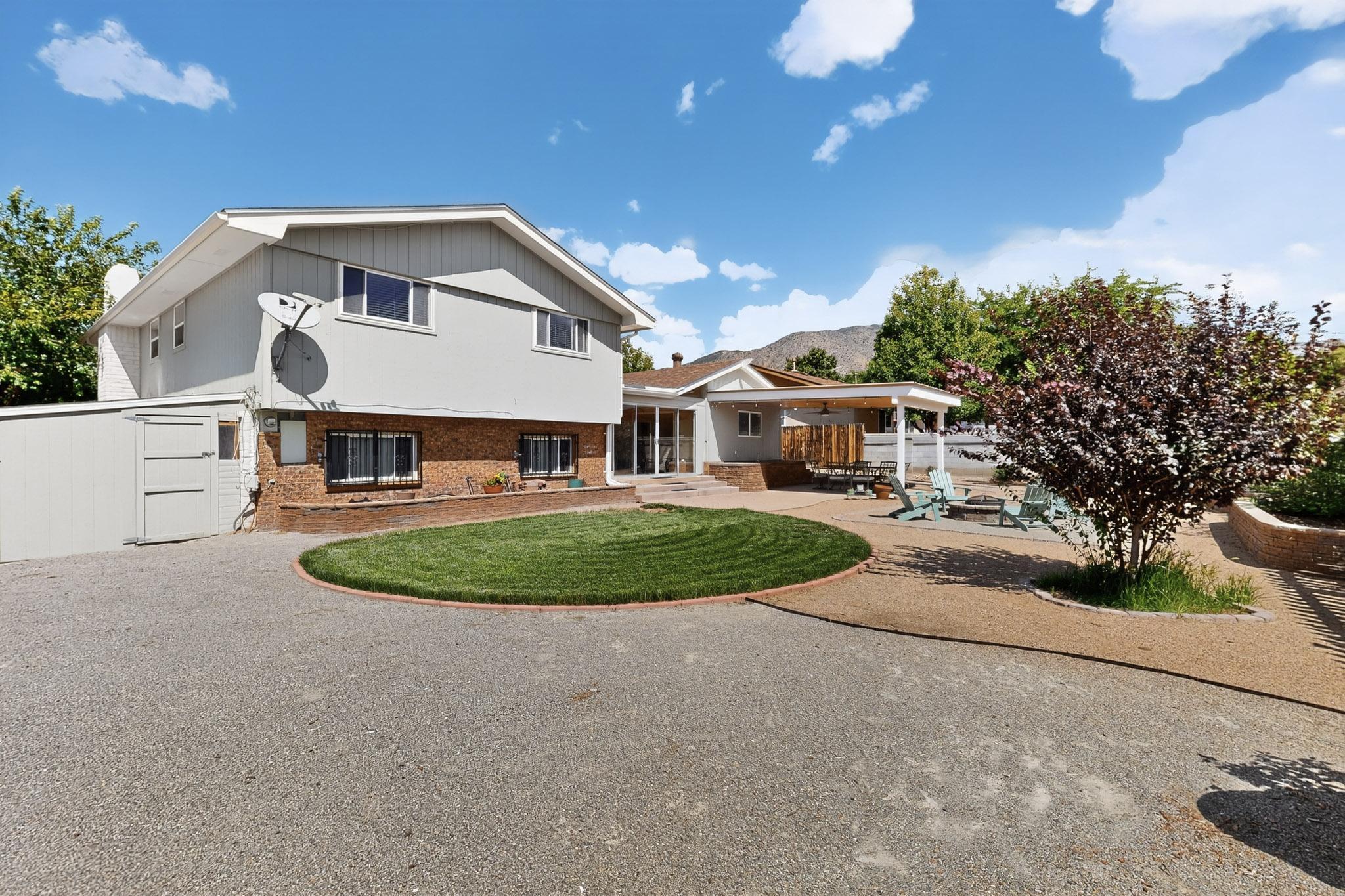 12420 Apache Place NE