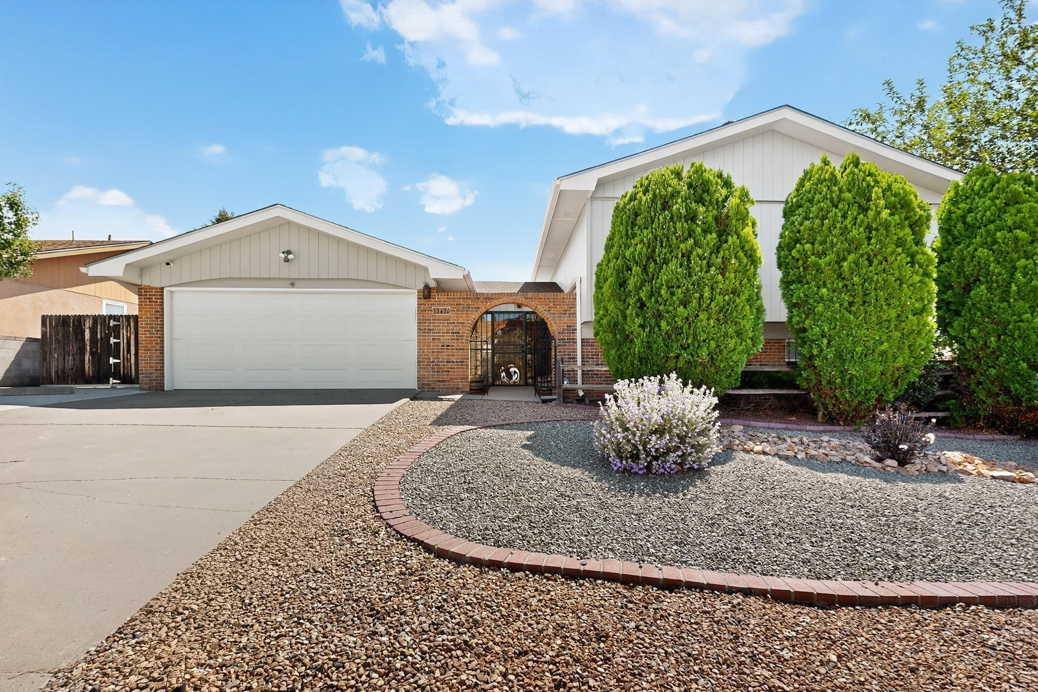 12420 Apache Place NE