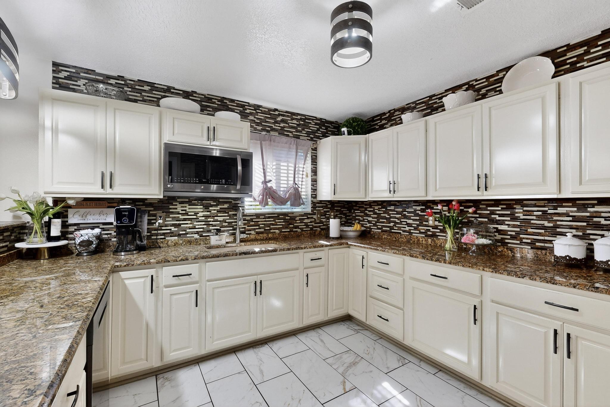 7901 PURPLE FRINGE Road SW