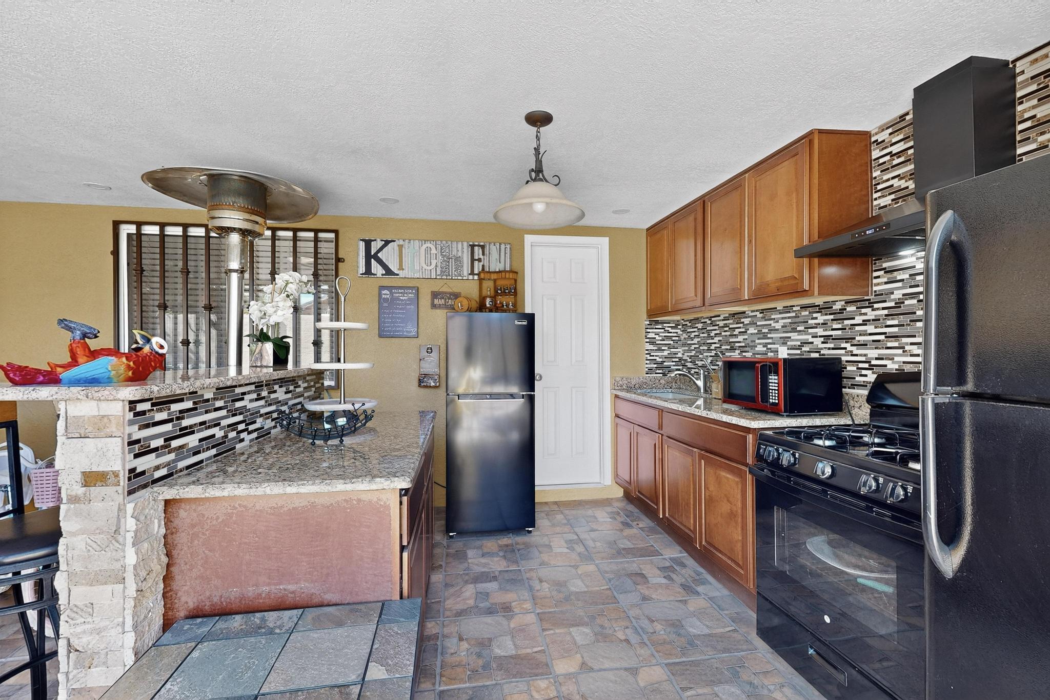 7901 PURPLE FRINGE Road SW