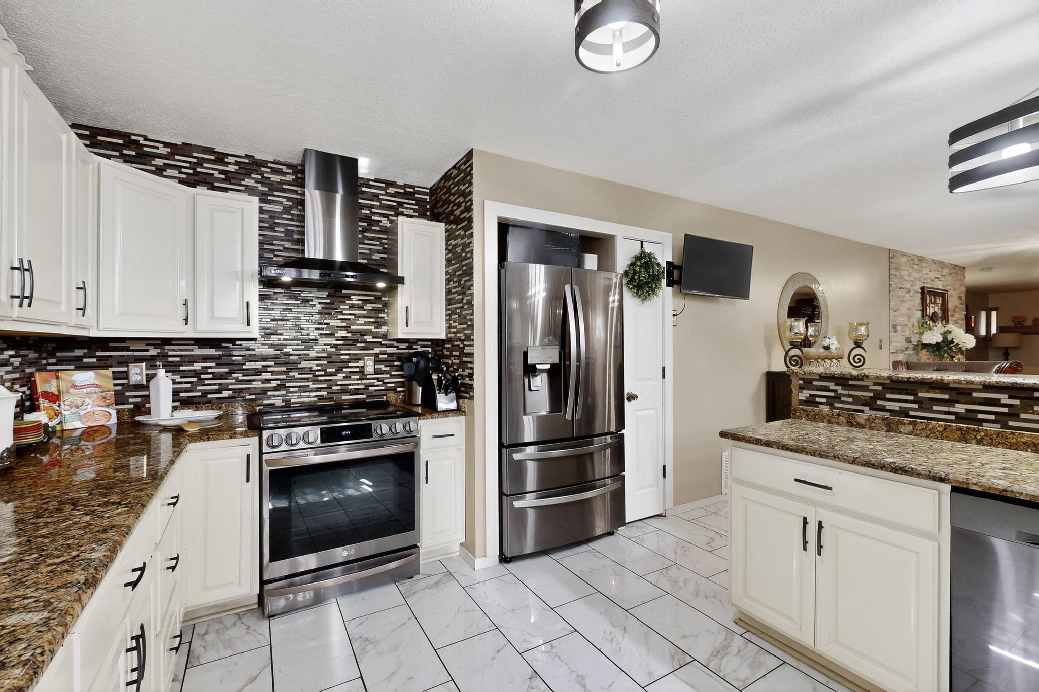 7901 PURPLE FRINGE Road SW