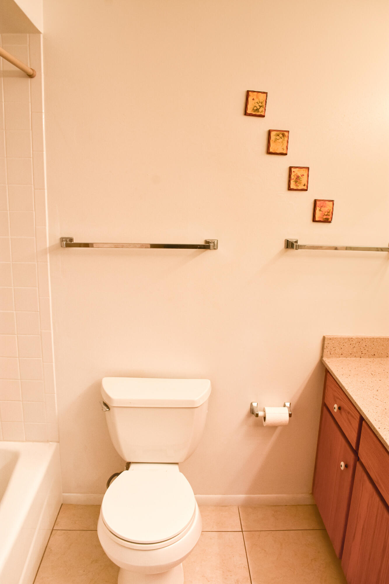 11521 VERSAILLES Avenue NE