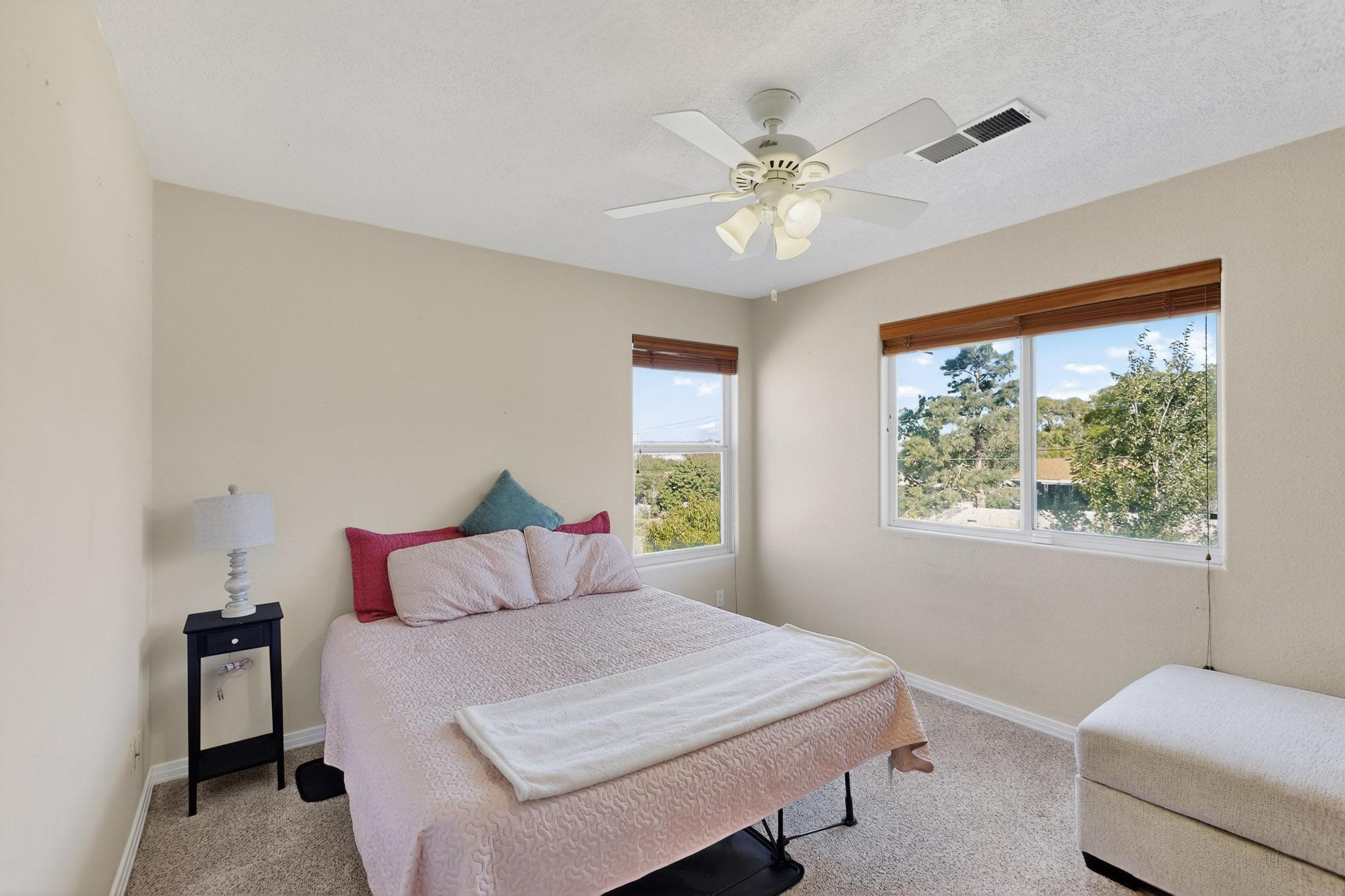 12533 MOUNTAIN RIDGE Place NE