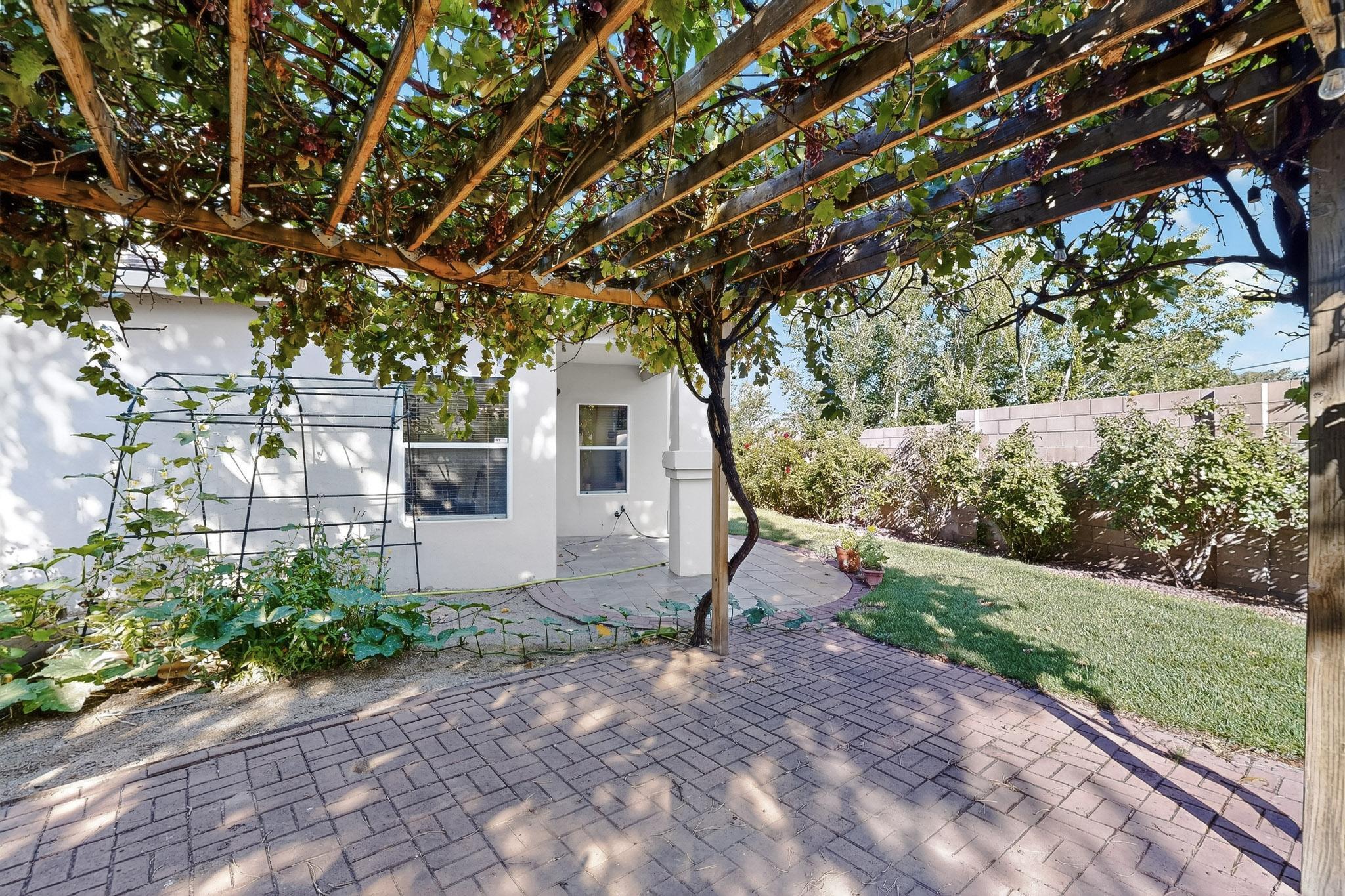 12533 MOUNTAIN RIDGE Place NE