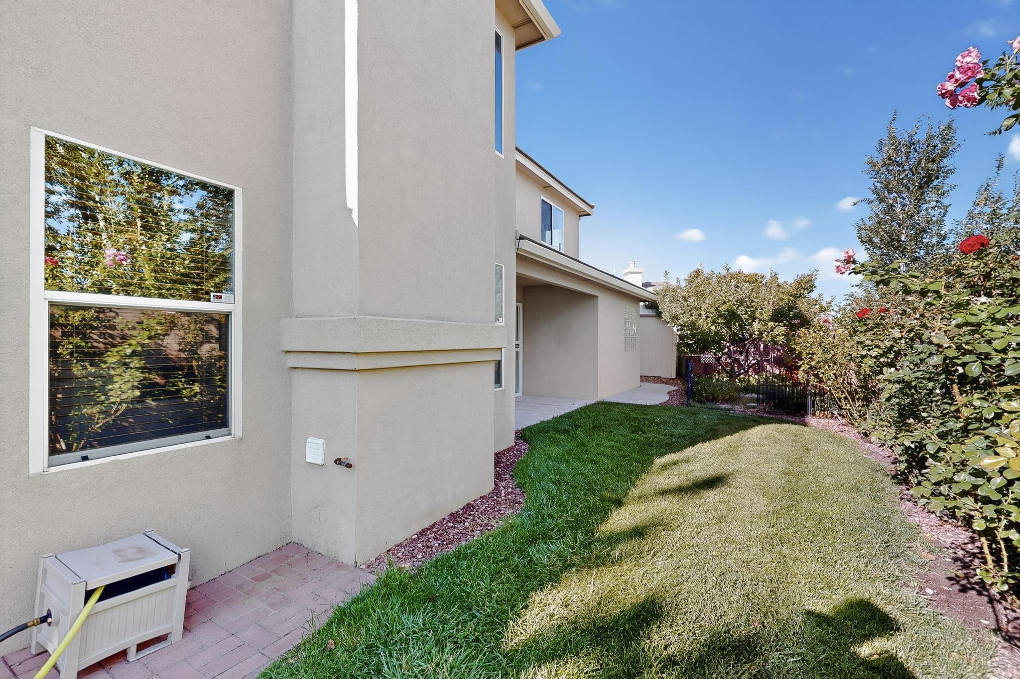 12533 MOUNTAIN RIDGE Place NE