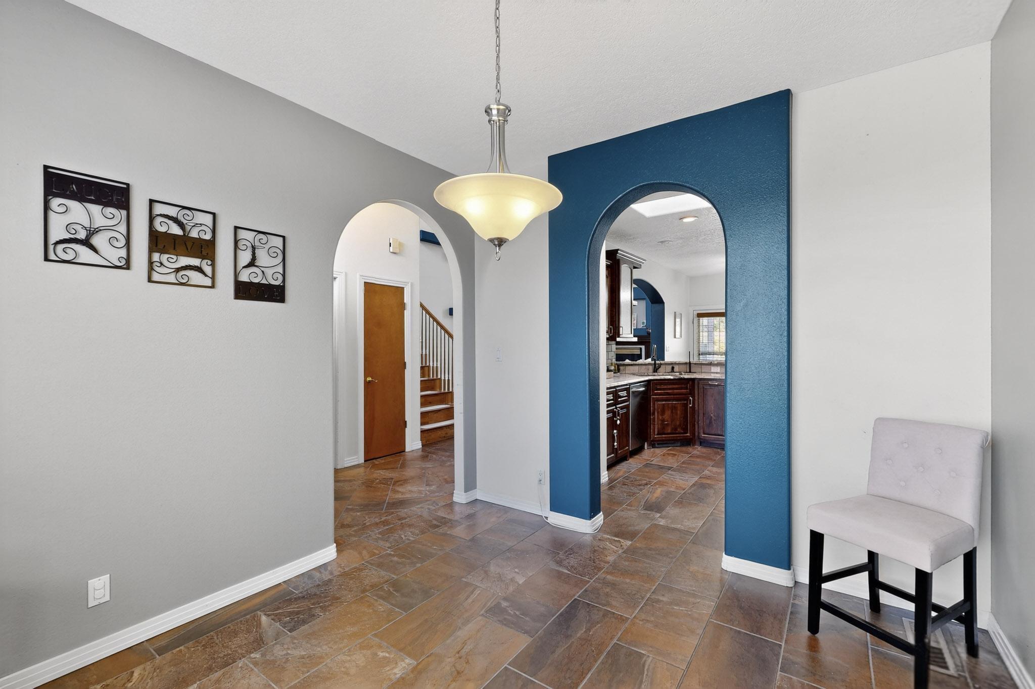 12533 MOUNTAIN RIDGE Place NE