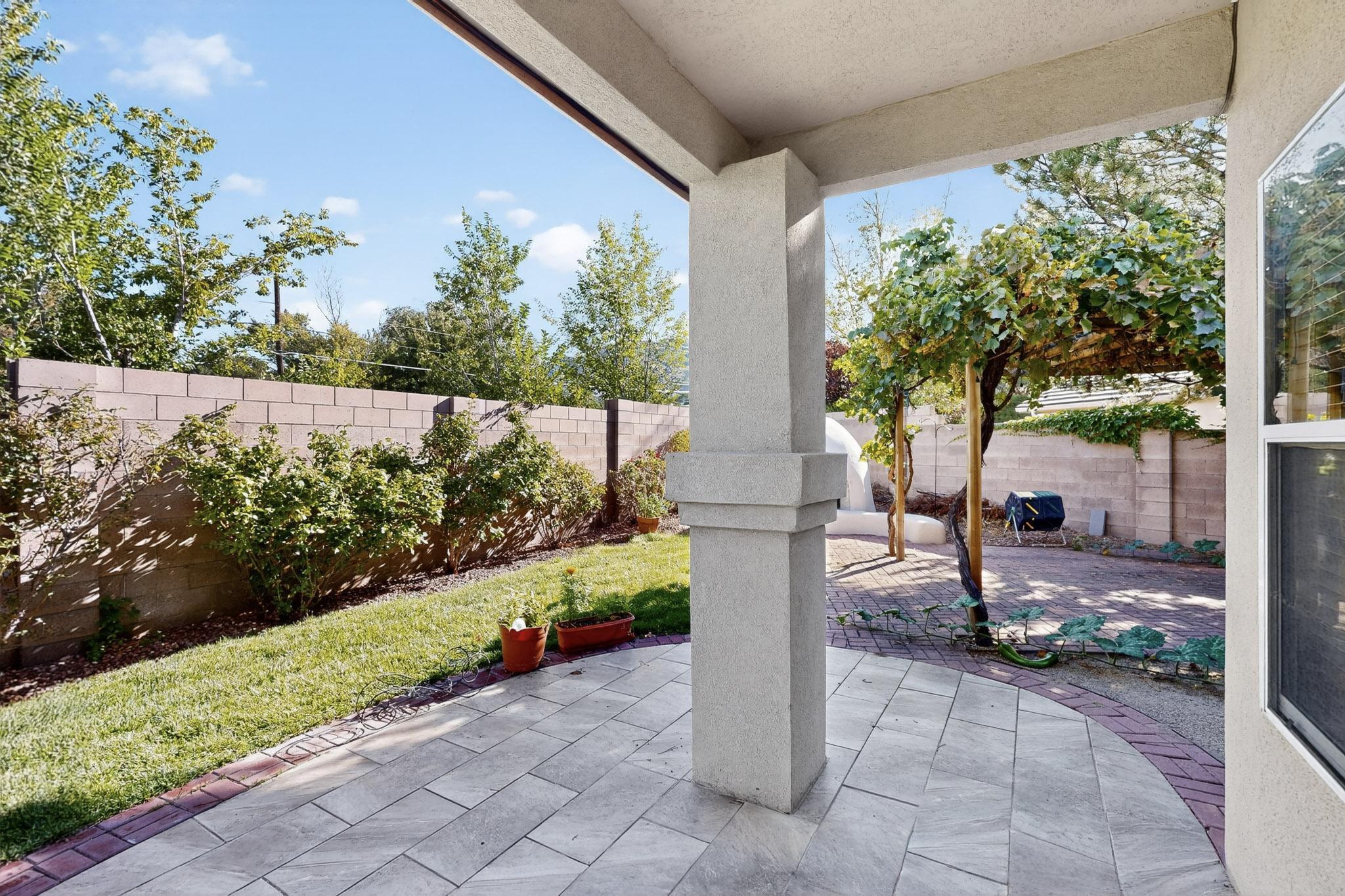 12533 MOUNTAIN RIDGE Place NE