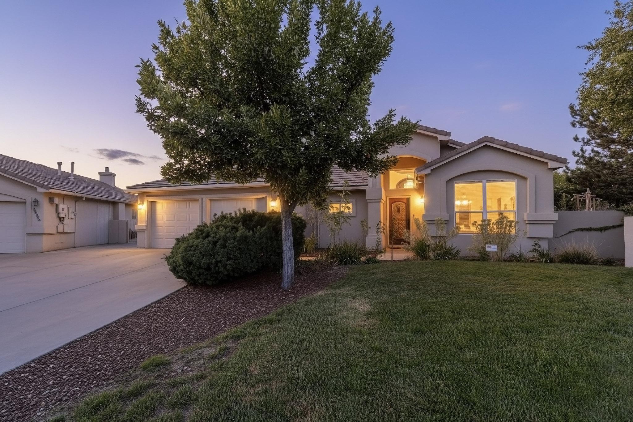 12533 MOUNTAIN RIDGE Place NE