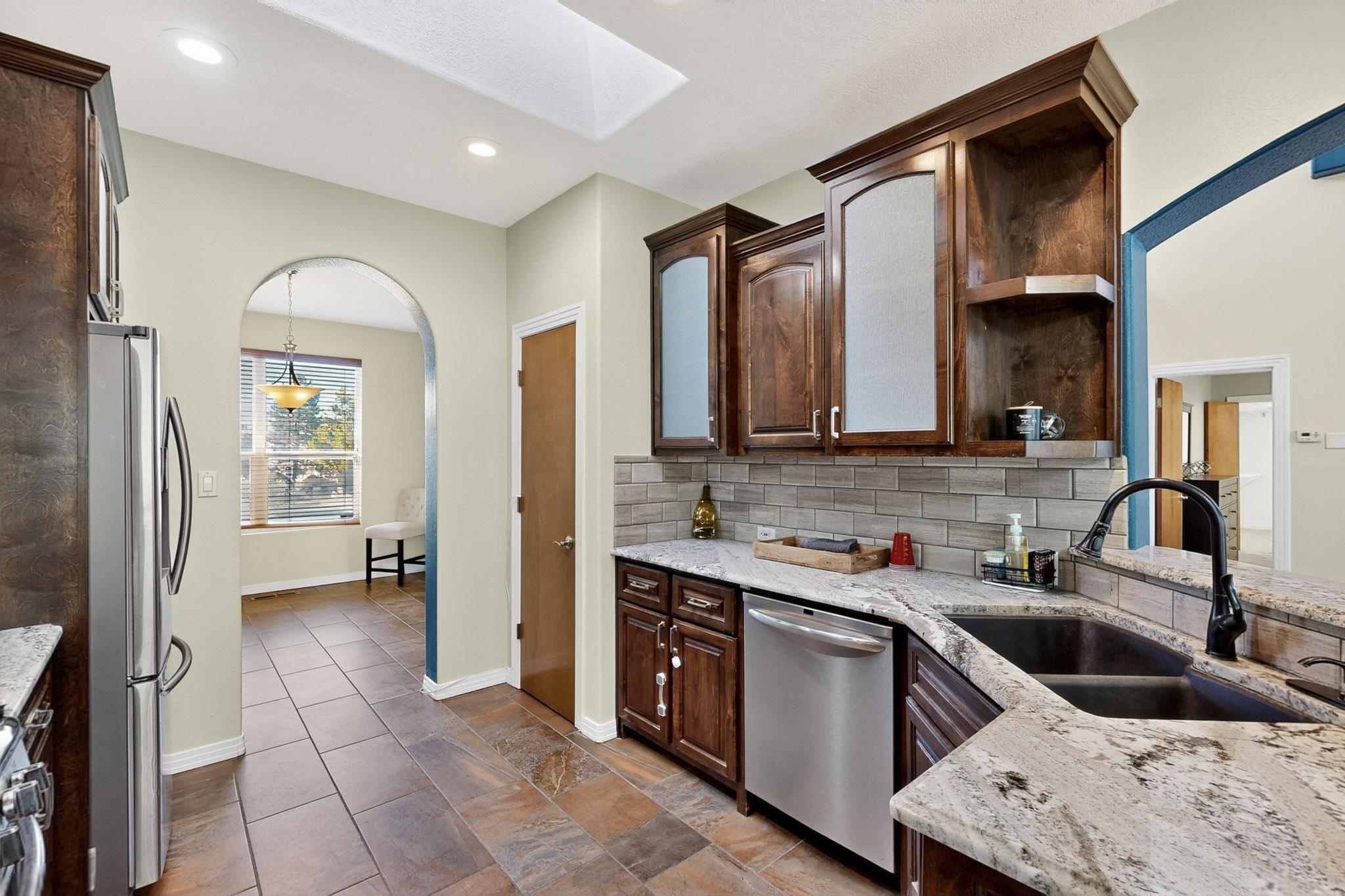 12533 MOUNTAIN RIDGE Place NE