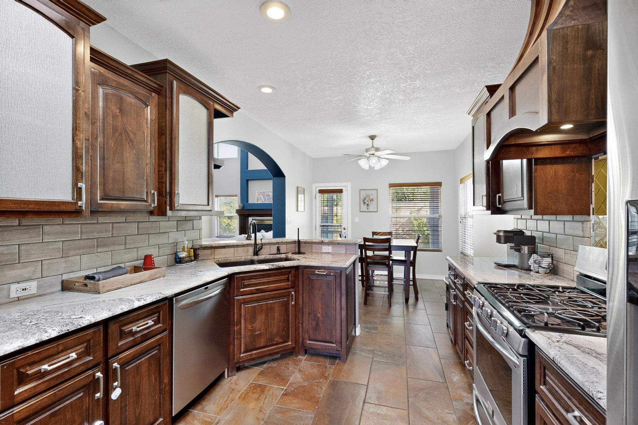 12533 MOUNTAIN RIDGE Place NE