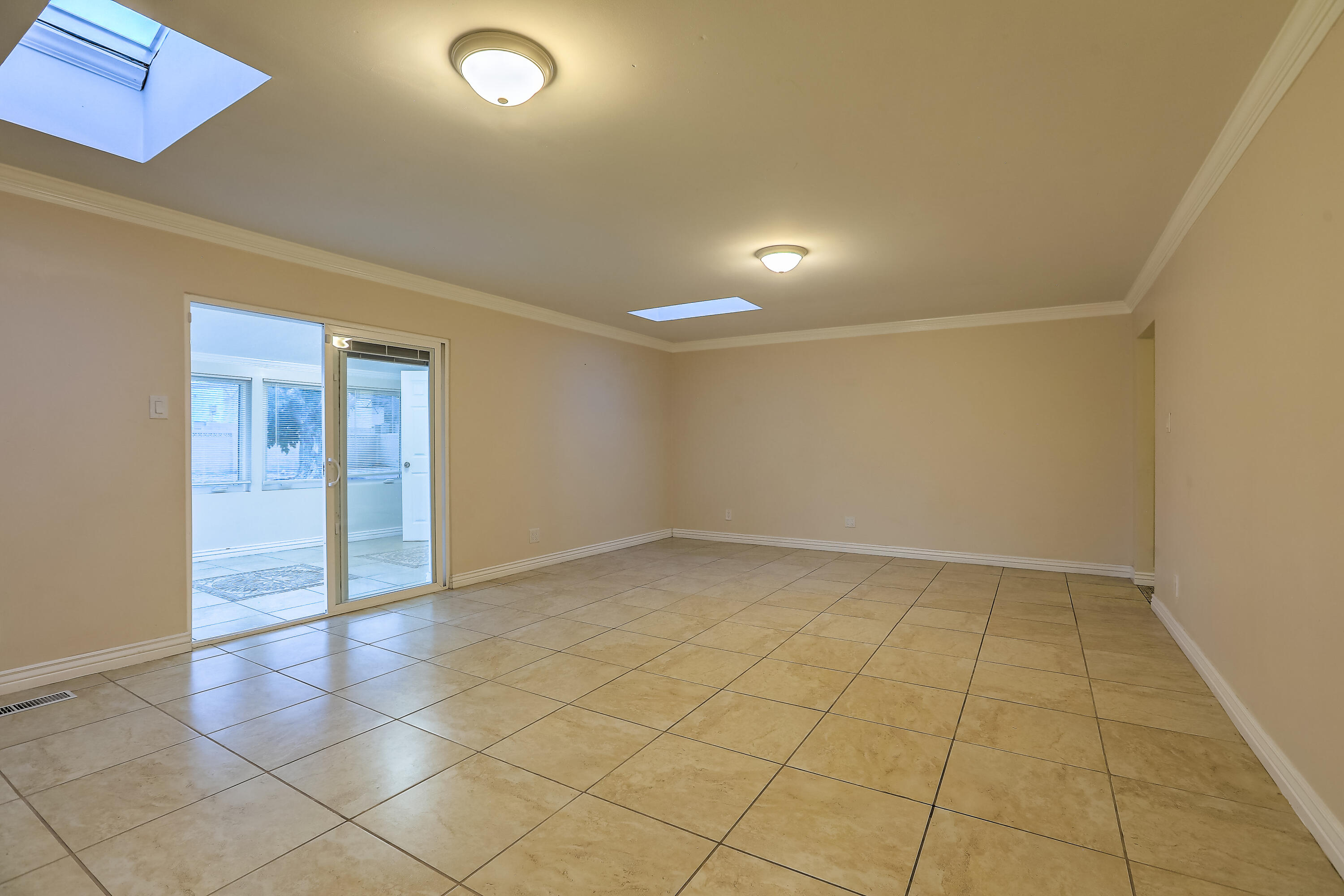 6313 MITCHELL Road SE