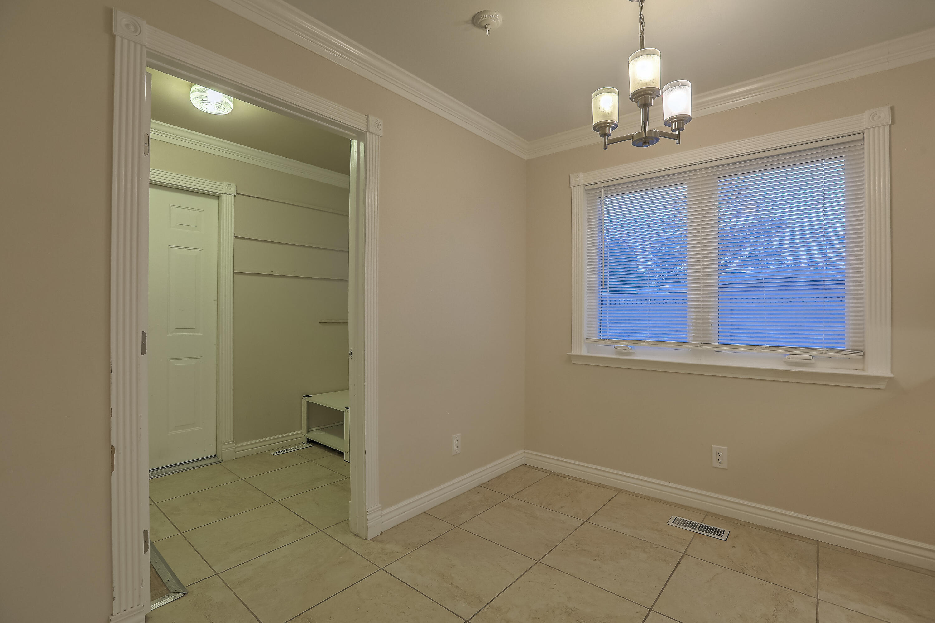 6313 MITCHELL Road SE