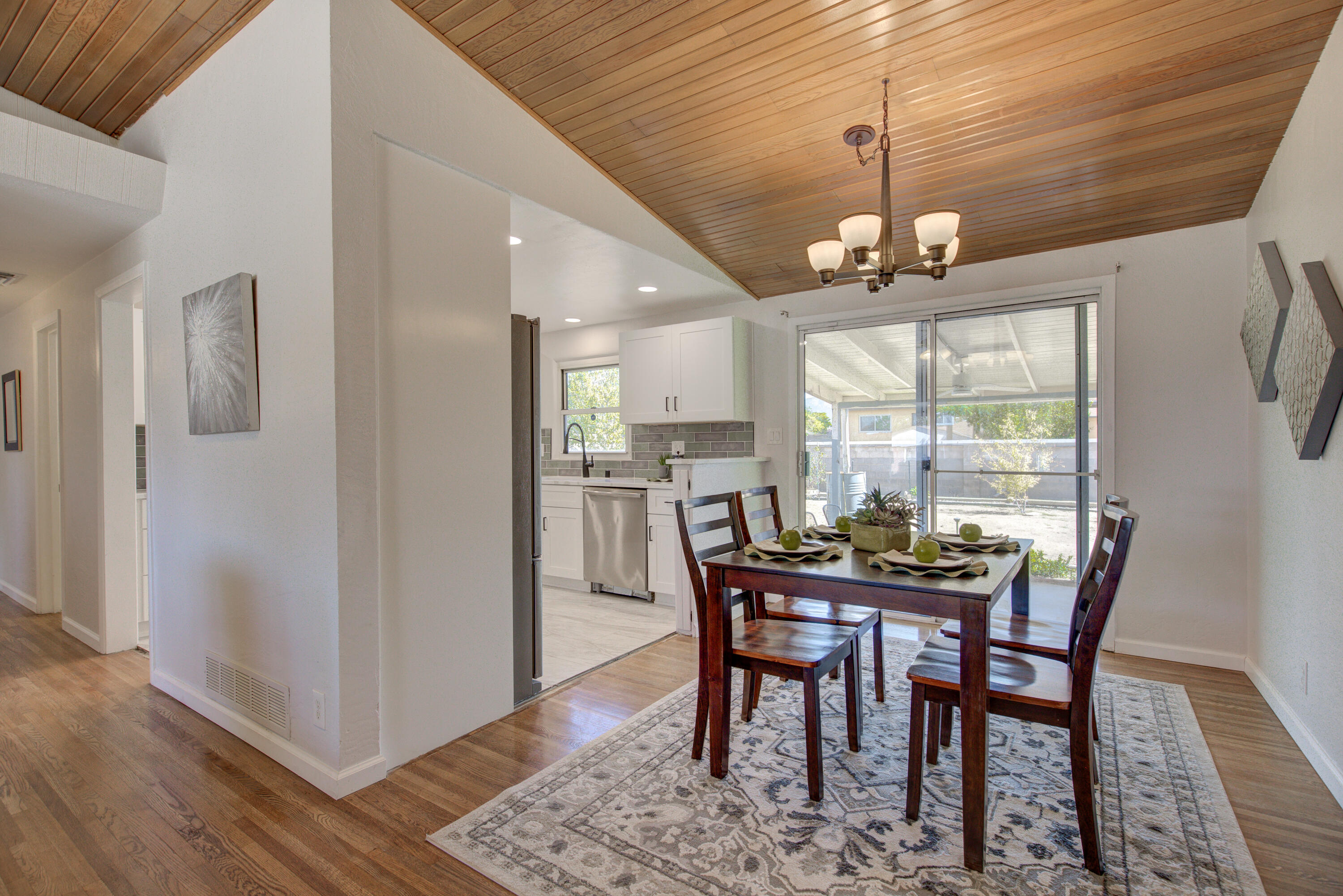 2936 CAROLINA Street NE