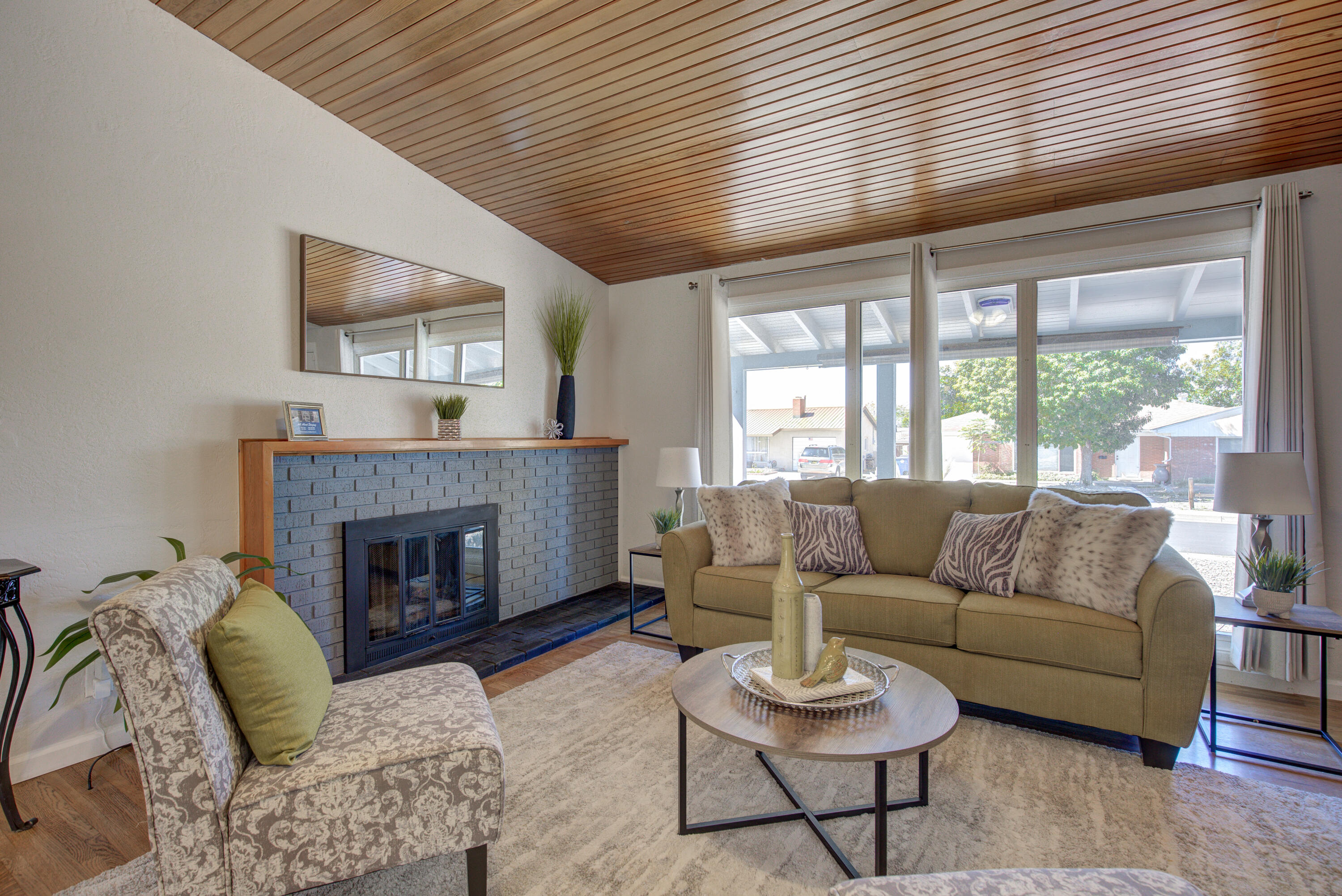 2936 CAROLINA Street NE