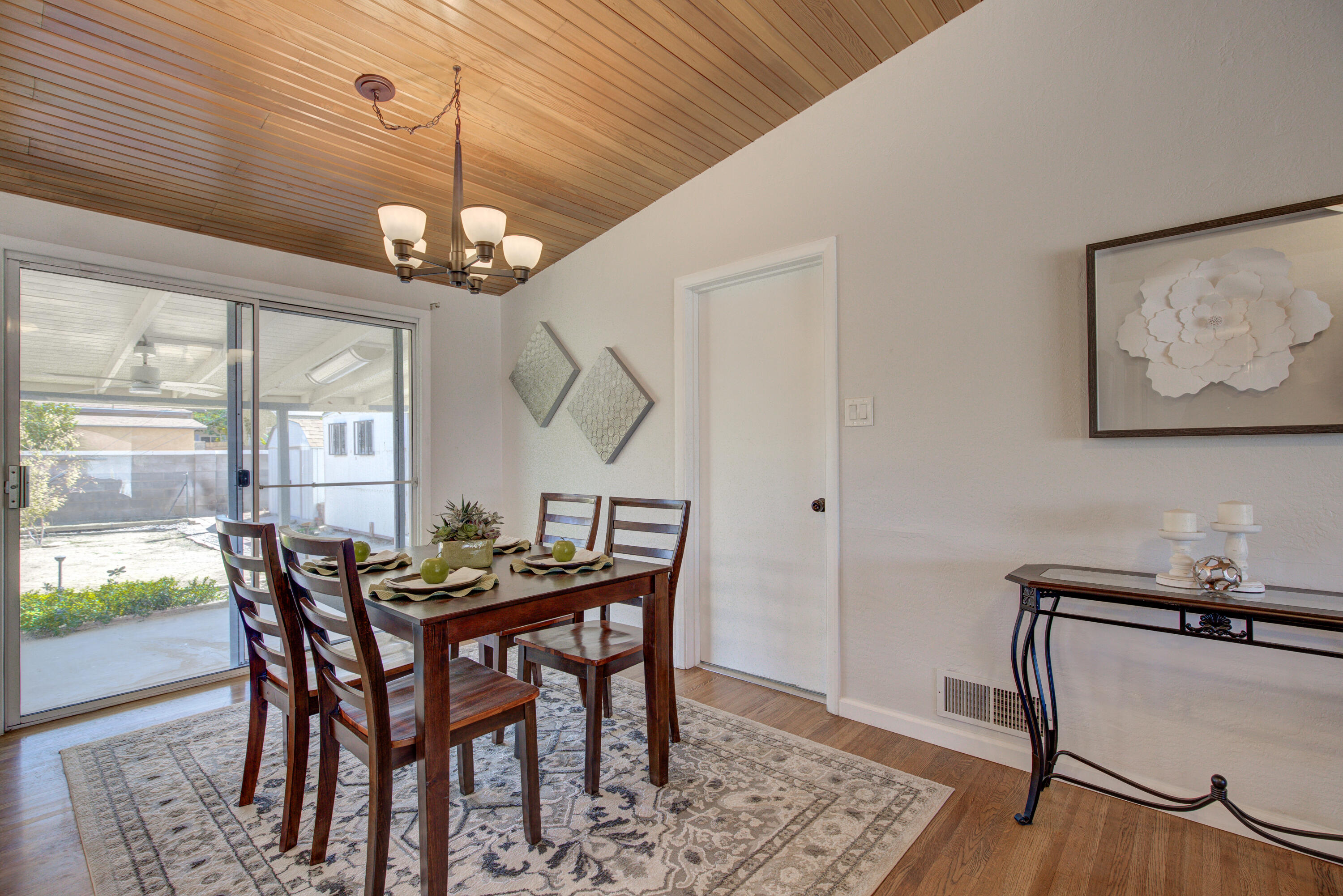 2936 CAROLINA Street NE