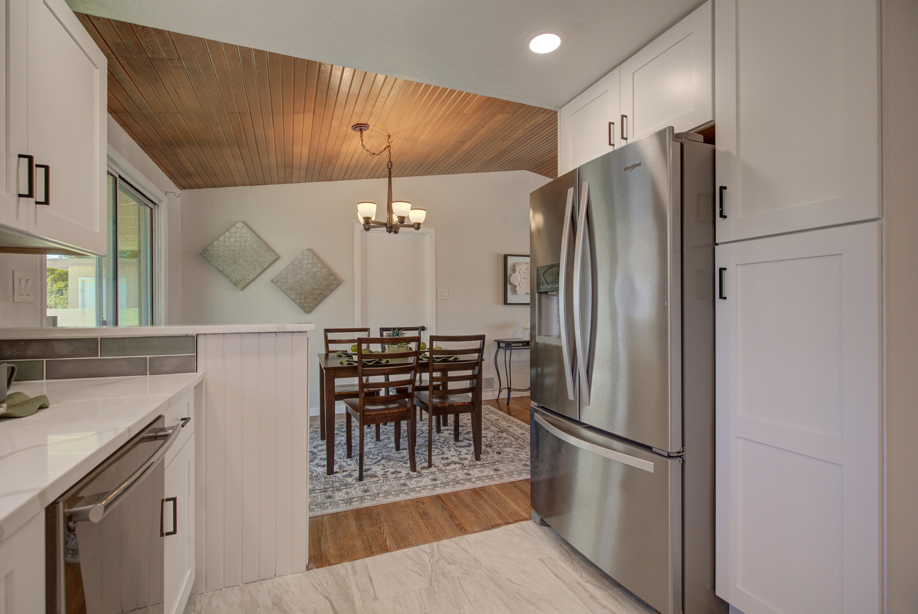 2936 CAROLINA Street NE